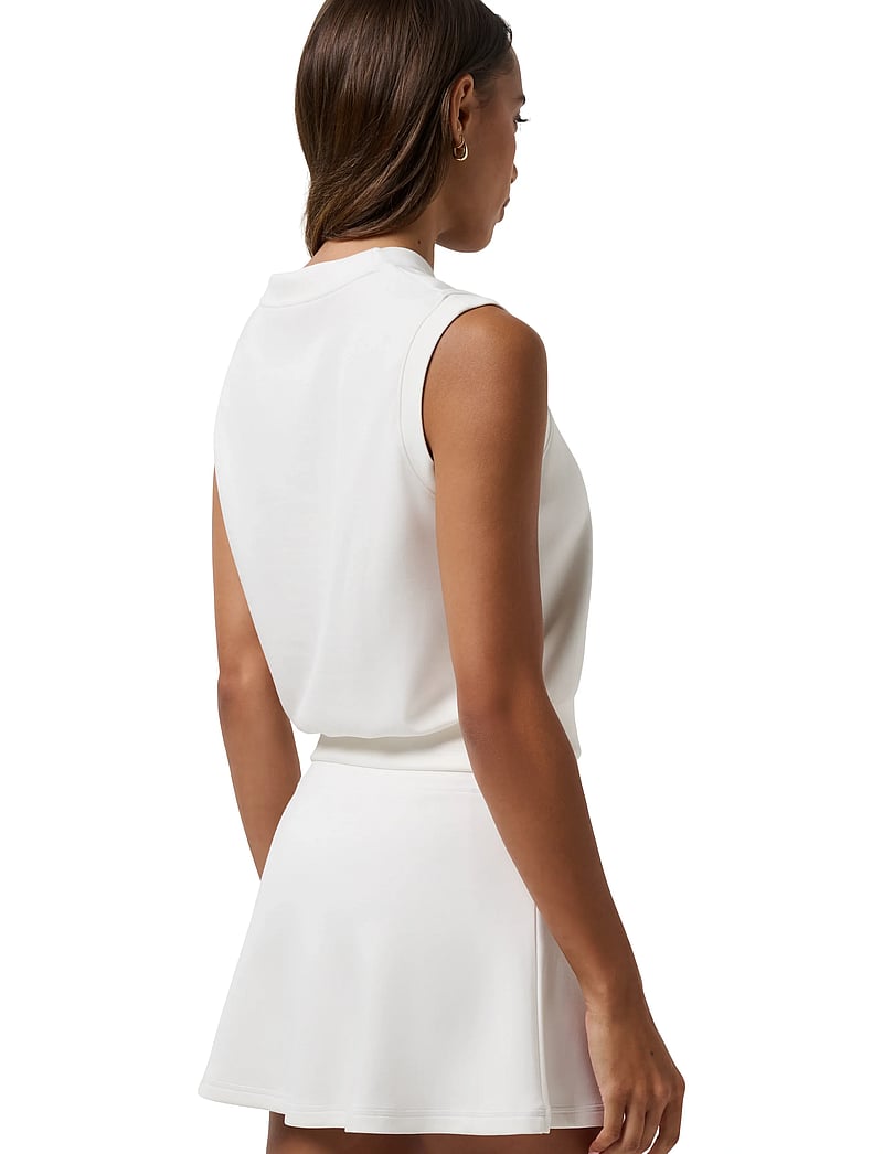 TravisMathew - SKYLOFT SOFT VEST - outdoor - snow white - 3