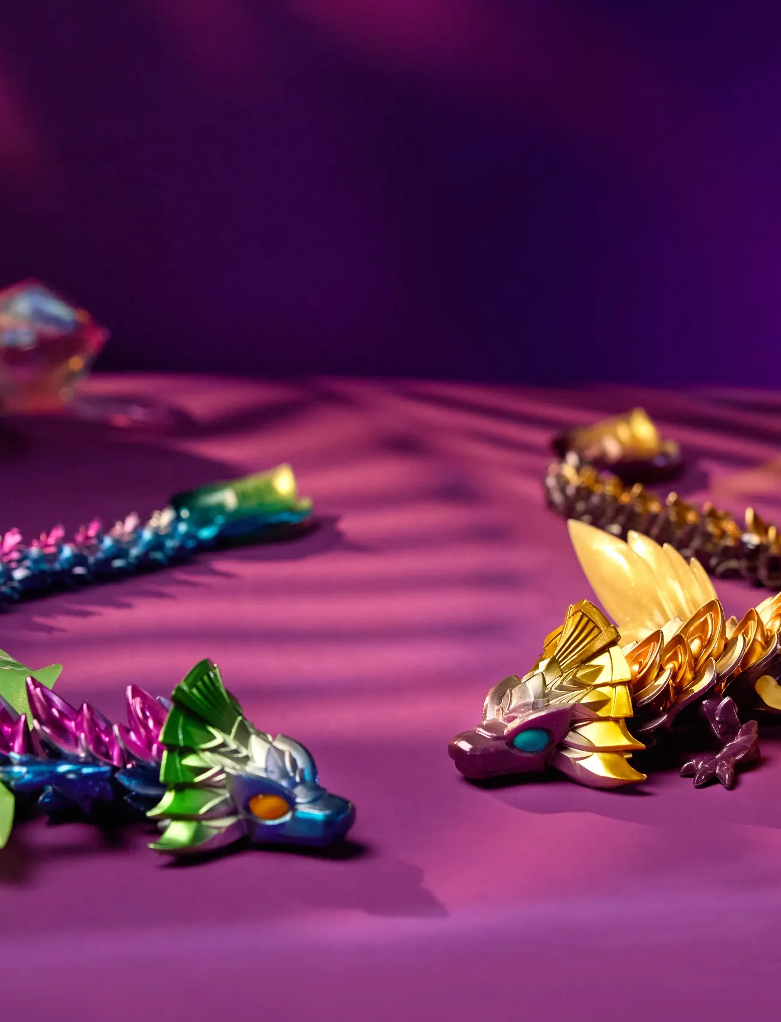 Trend - Crystalynx Dragon Aurora Scales Asst. - multi - 3