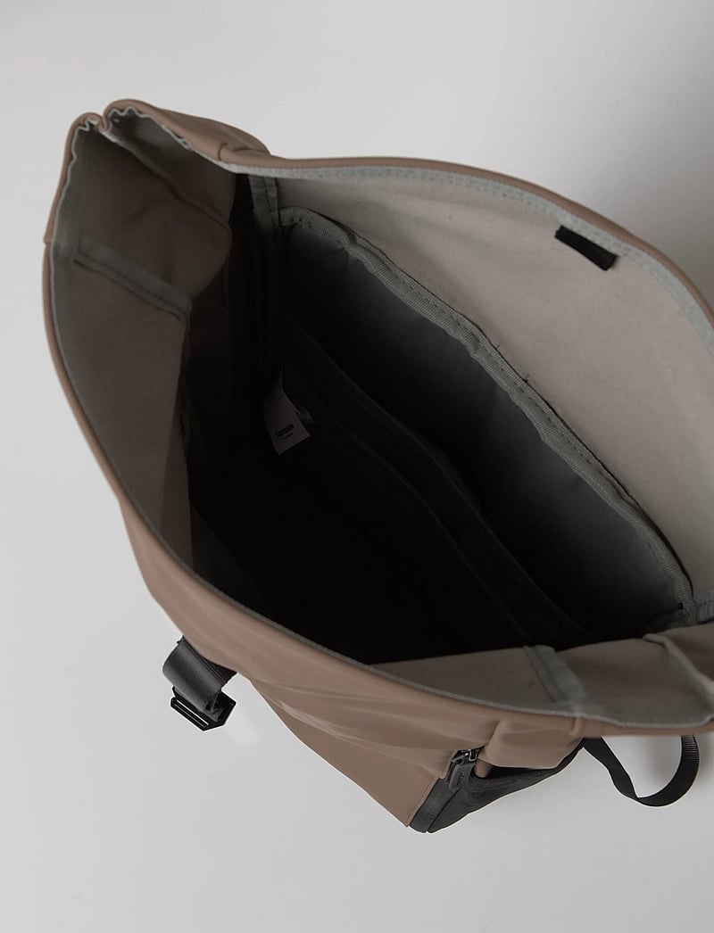 Tretorn - WINGS ROLLTOP - veekindlad kotid - 618/shitake - 4