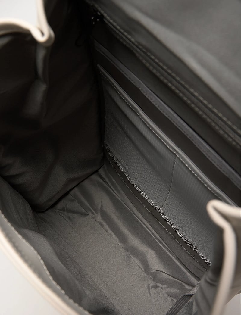 Tretorn - DAYPACK - vattentäta väskor - 600/sand - 4