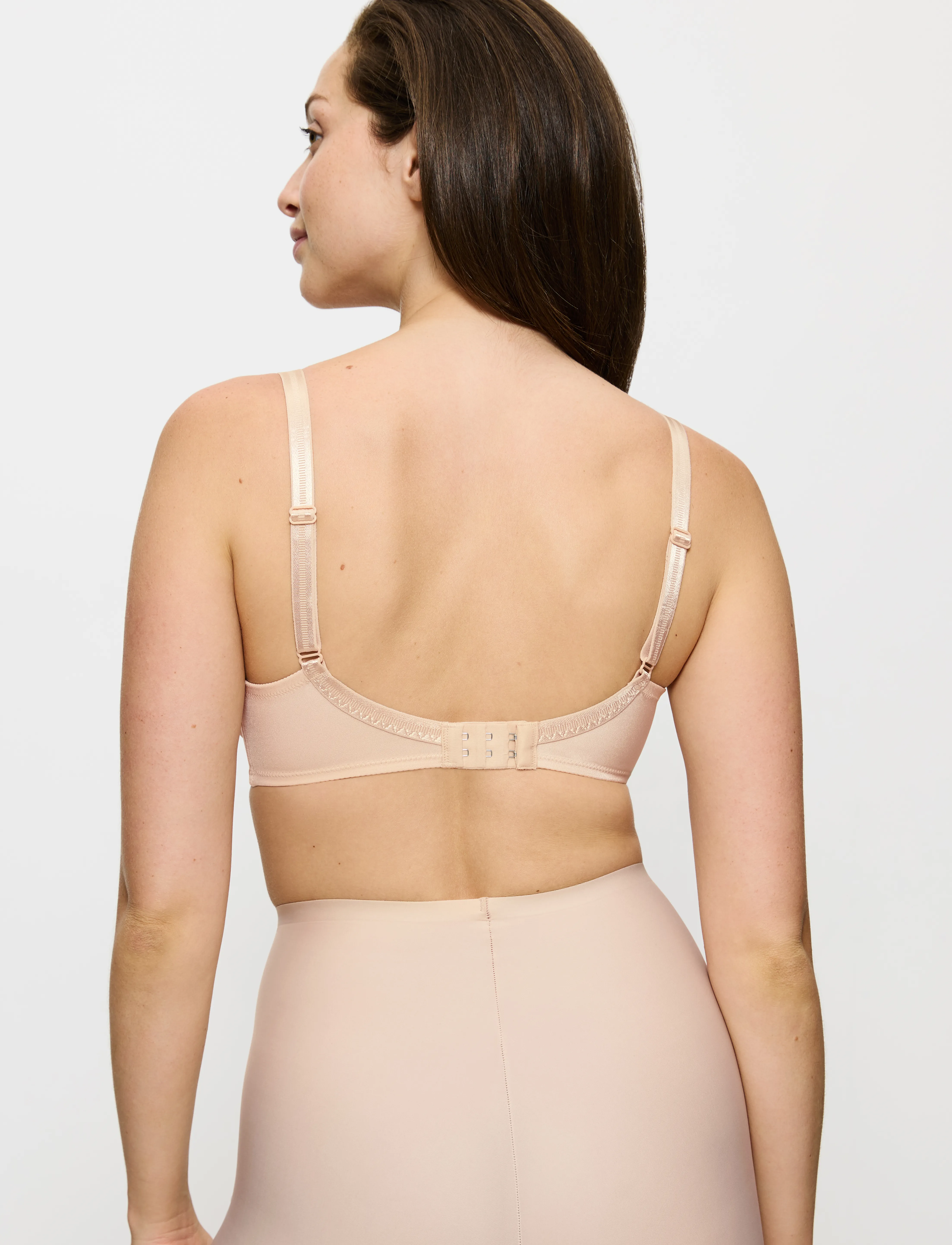 Triumph - Urban Minimizer W X - traadiga rinnahoidjad - nude beige - 3