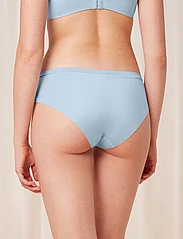 Triumph - Body Make-up Soft Touch Hipster EX - lowest prices - fairy blue - 2