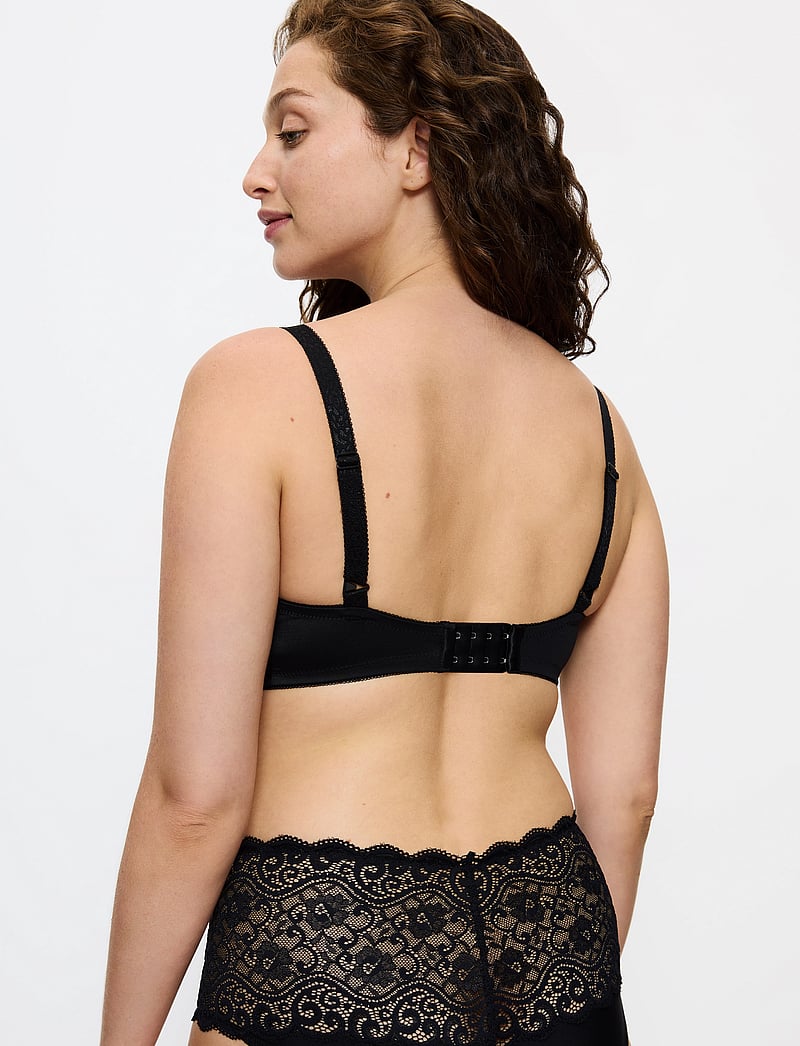 Triumph - Amourette W - bh:ar med bygel - black - 3