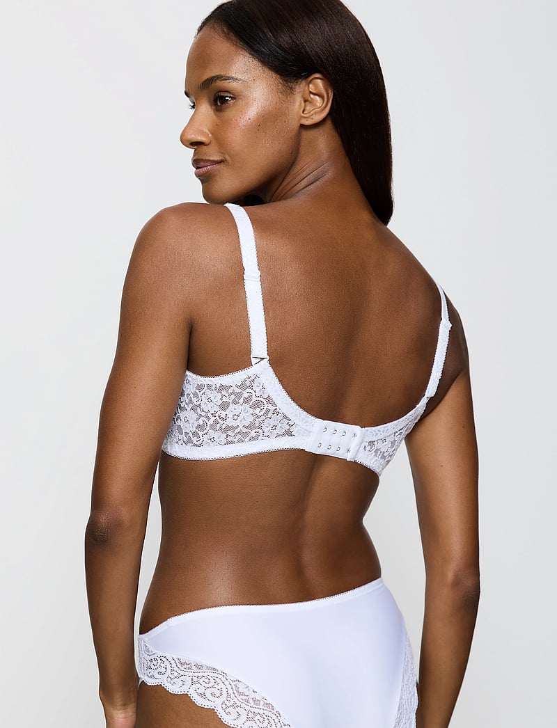 Triumph - Amourette N - bygellösa bh:ar - white - 2