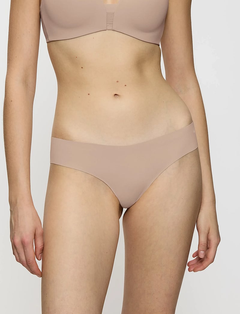 Triumph - Flex Smart Highleg Brazilian EX - naadloze slips - soft praline - 0
