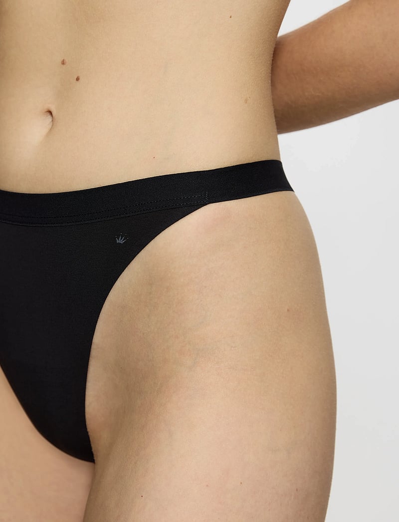 Triumph - Smart Natural Brazilian String - string - black - 3