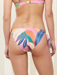 Triumph - Summer Allure Tai - bikini's met bandjes opzij - pink - light combination - 2