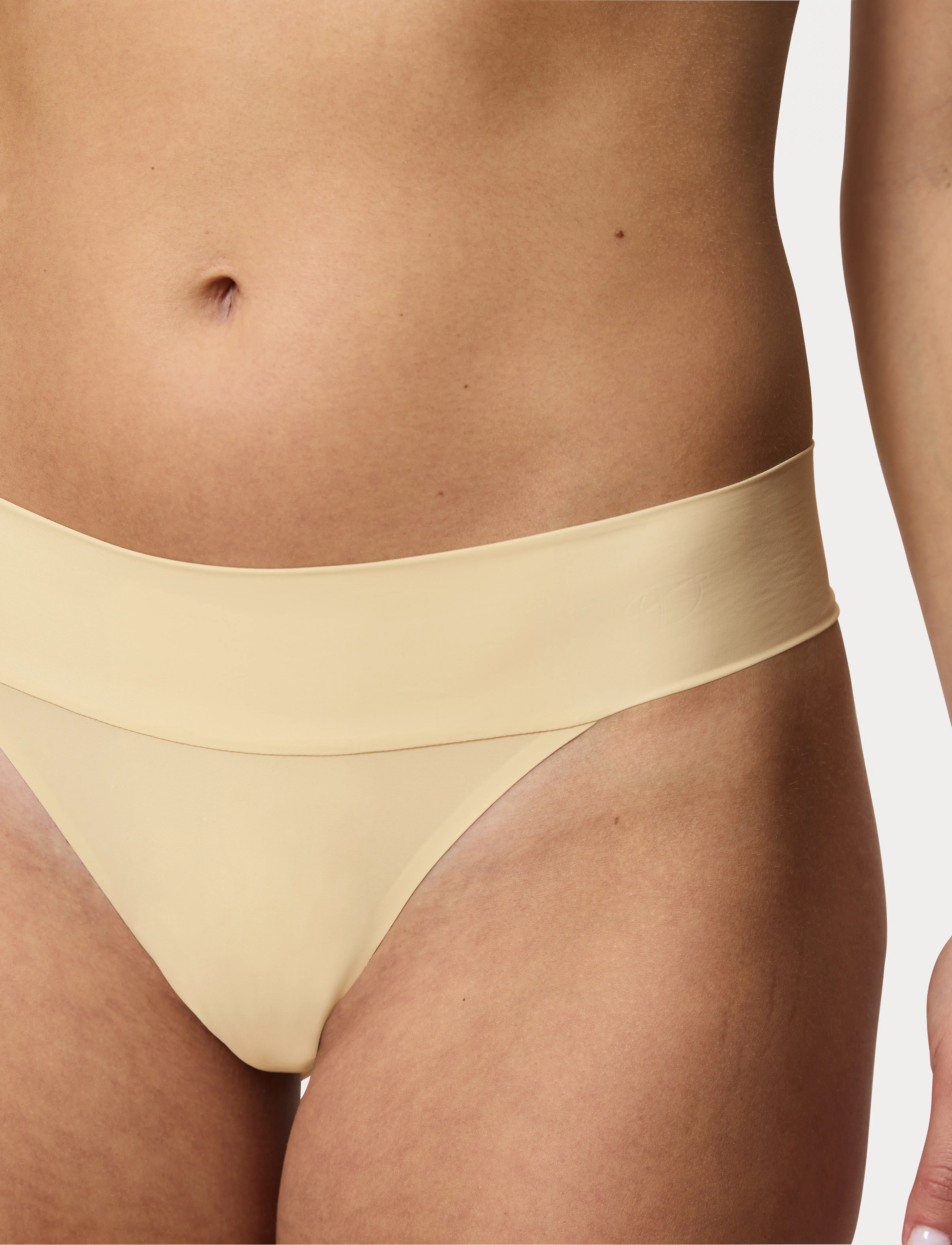 Triumph - Body Make-Up Illusion String EX - zemākās cenas - honey yellow - 4
