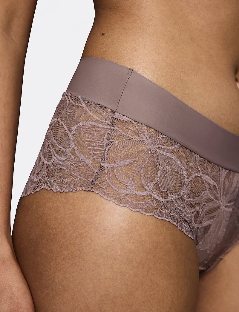 Triumph - Body Make-Up Illusion Lace Shorty - brazilian trosor - pigeon grey - 3