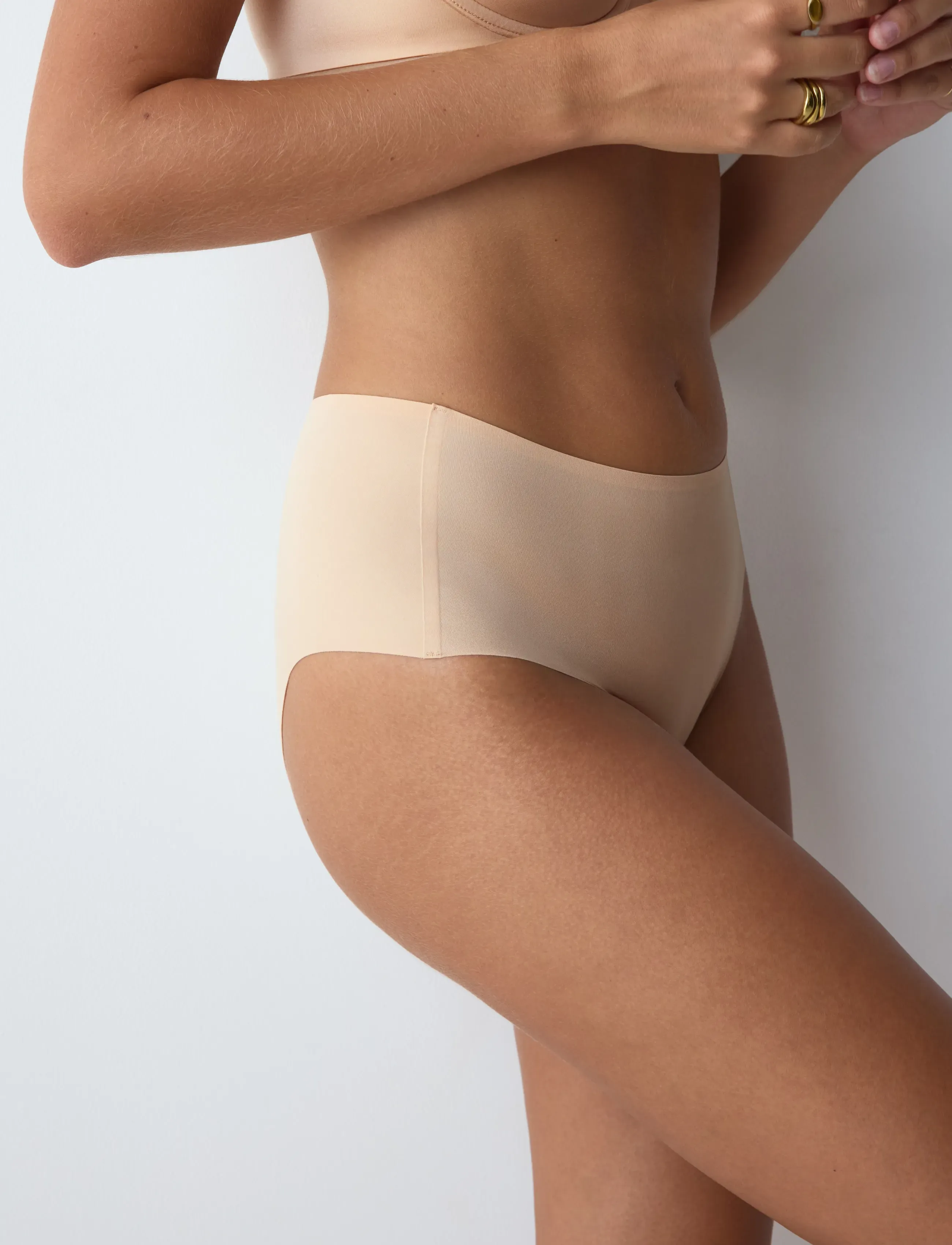 Triumph - Smart Invisible Maxi - seamless trusser - neutral beige - 4