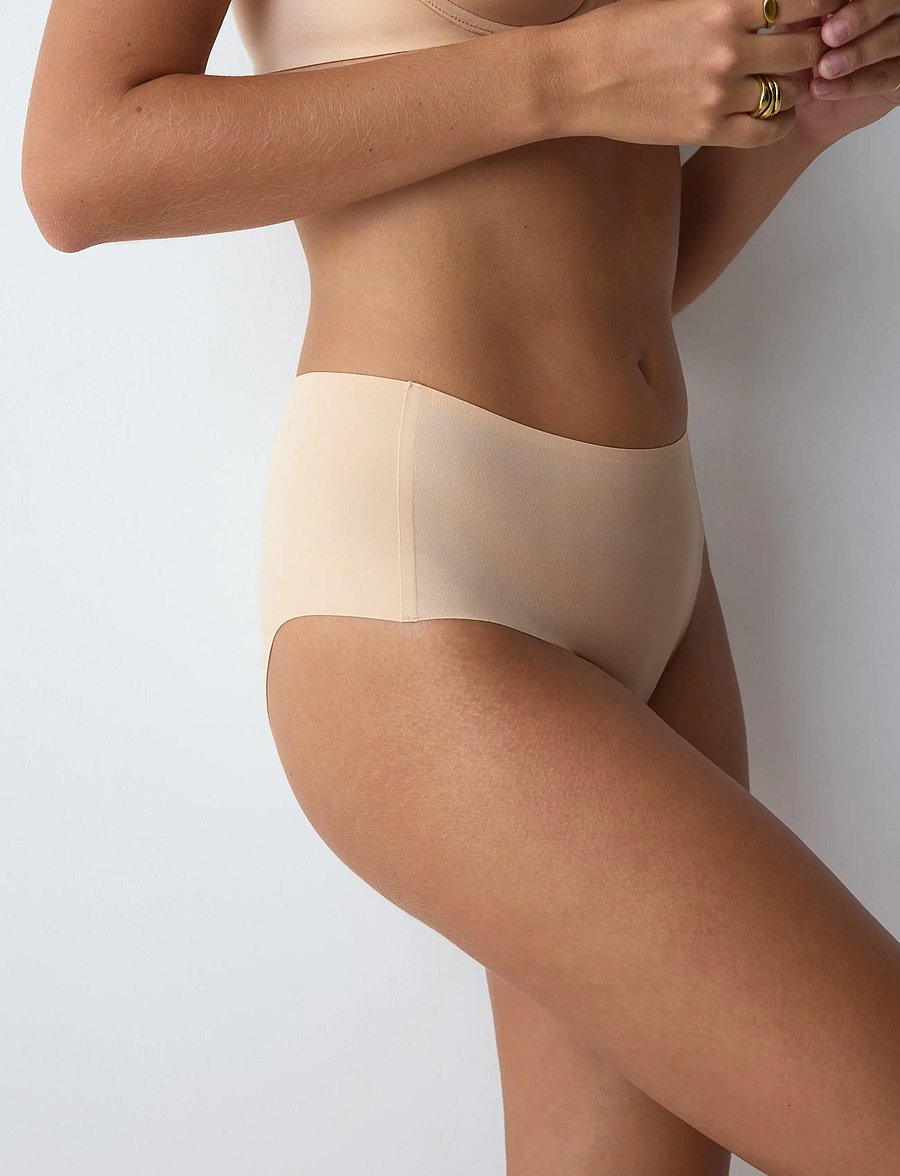 Triumph - Smart Invisible Maxi - seamless trusser - neutral beige - 4
