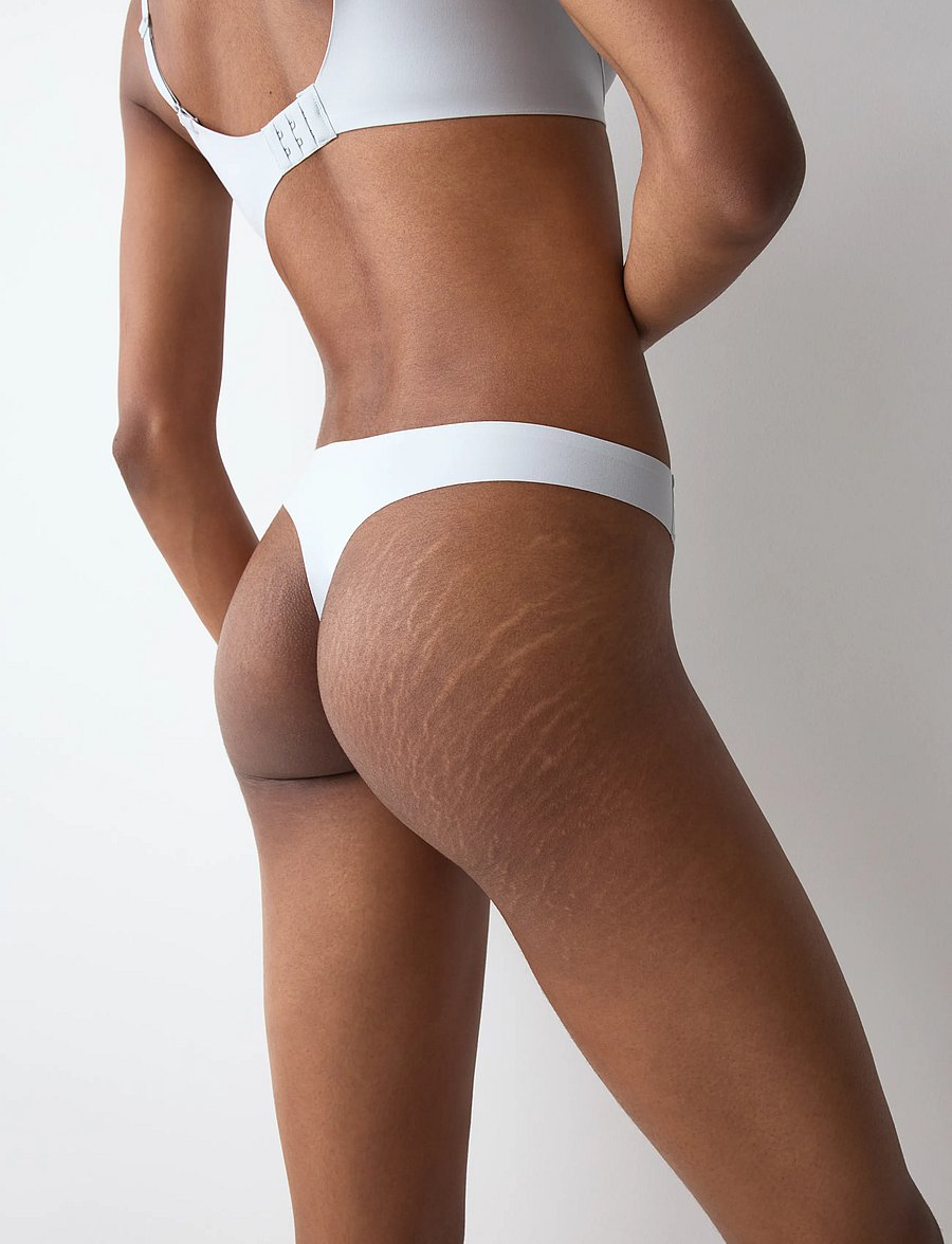 Triumph - Smart Invisible String - seamless trosor - pearl grey - 3