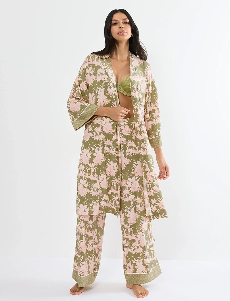 Triumph - Aura Spotlight Robe 01 - bademäntel - green combination - 0