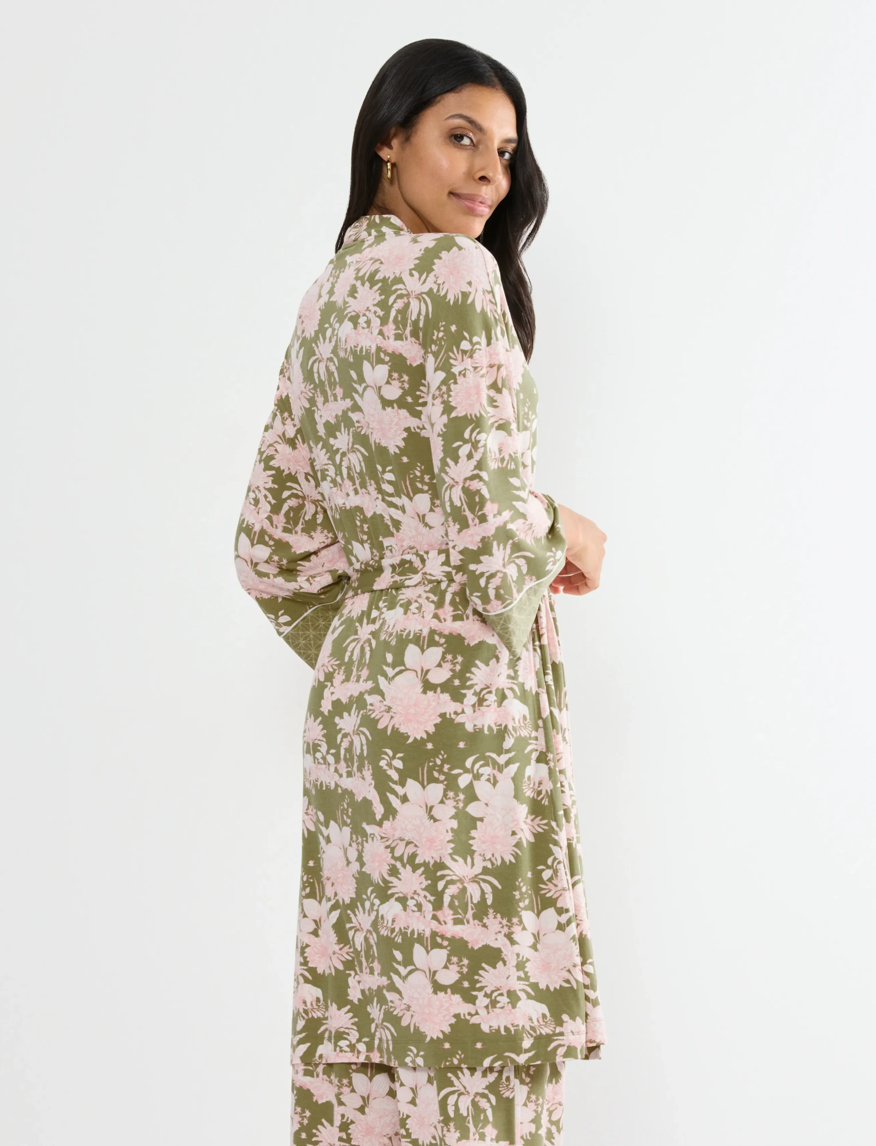 Triumph - Aura Spotlight Robe 01 - green combination - 2