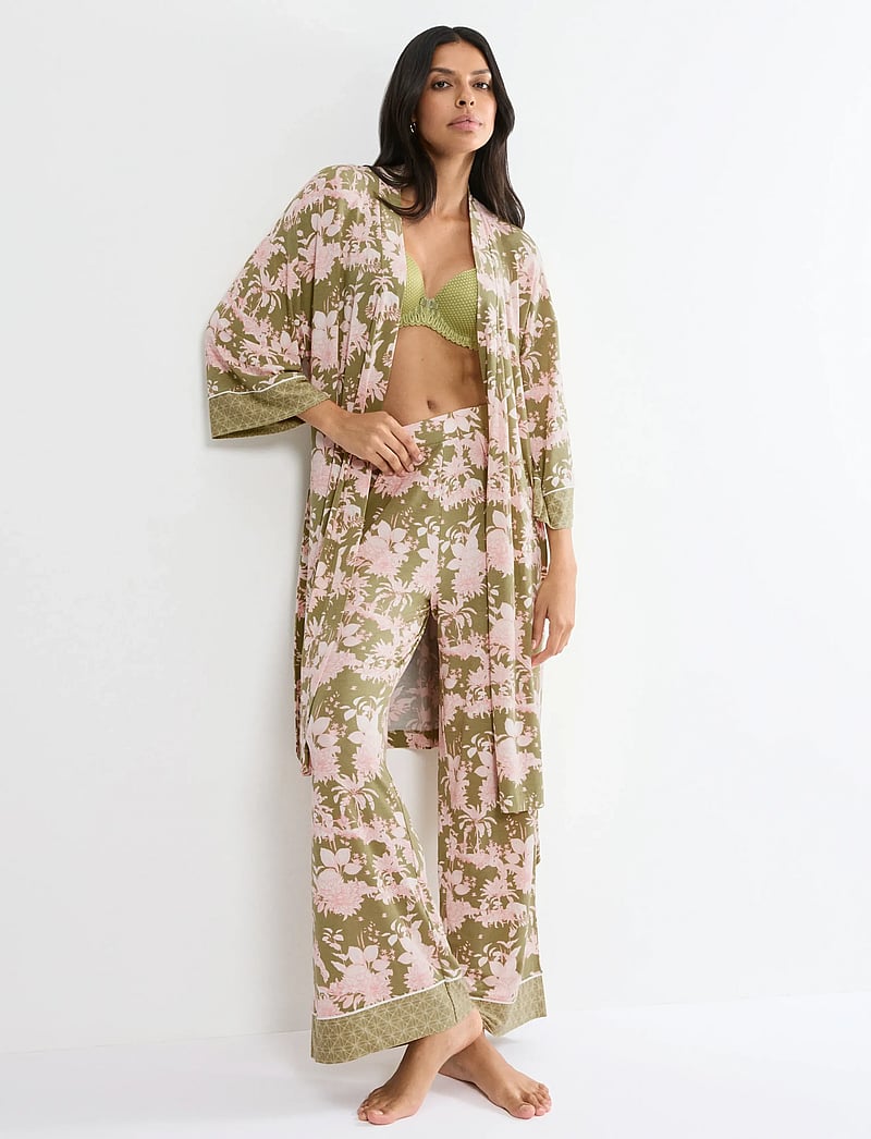 Triumph - Aura Spotlight Robe 01 - bademäntel - green combination - 4