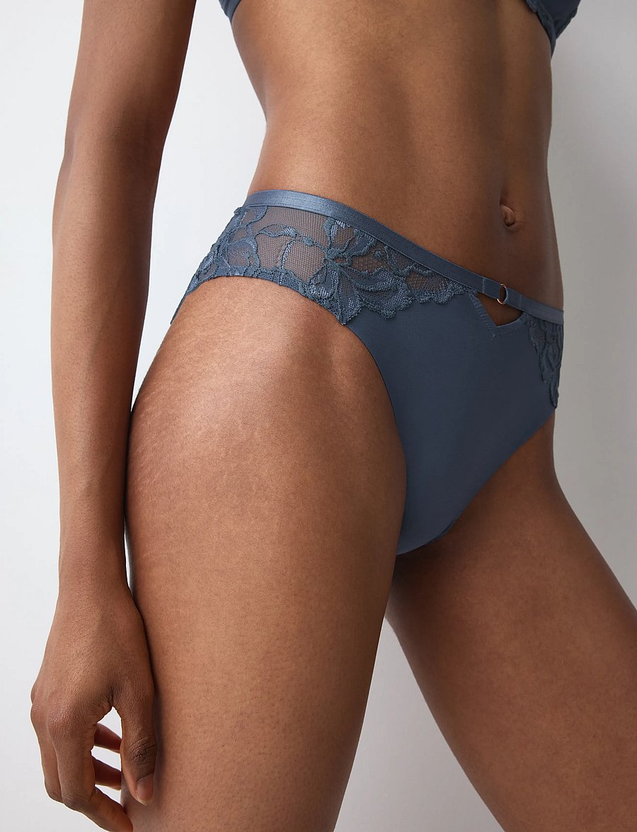 Triumph - Wild Gardenia Florale Tai - seamless trusser - indigo veil - 4