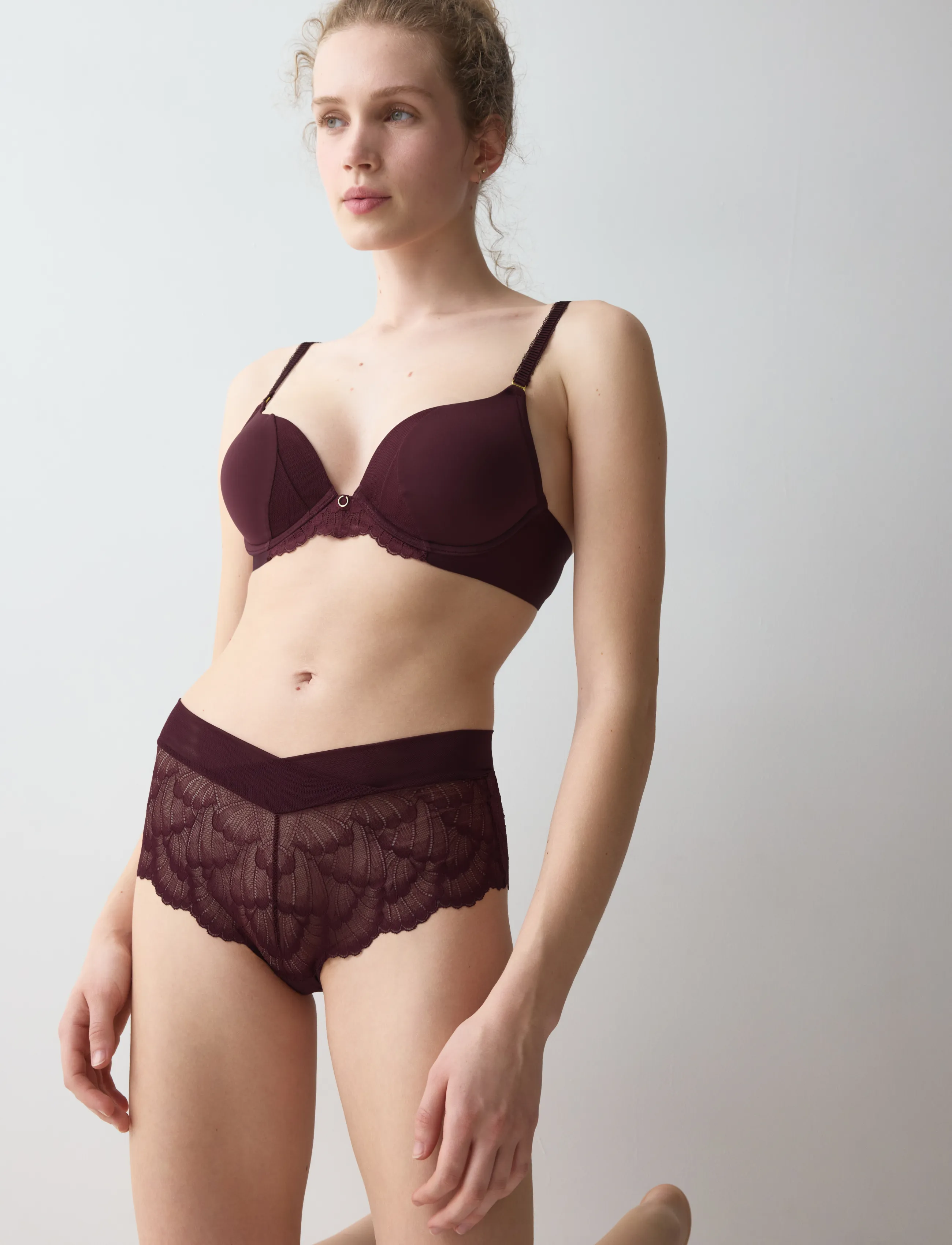 Triumph - Love in Lace Shorty - briefs - claret - 4