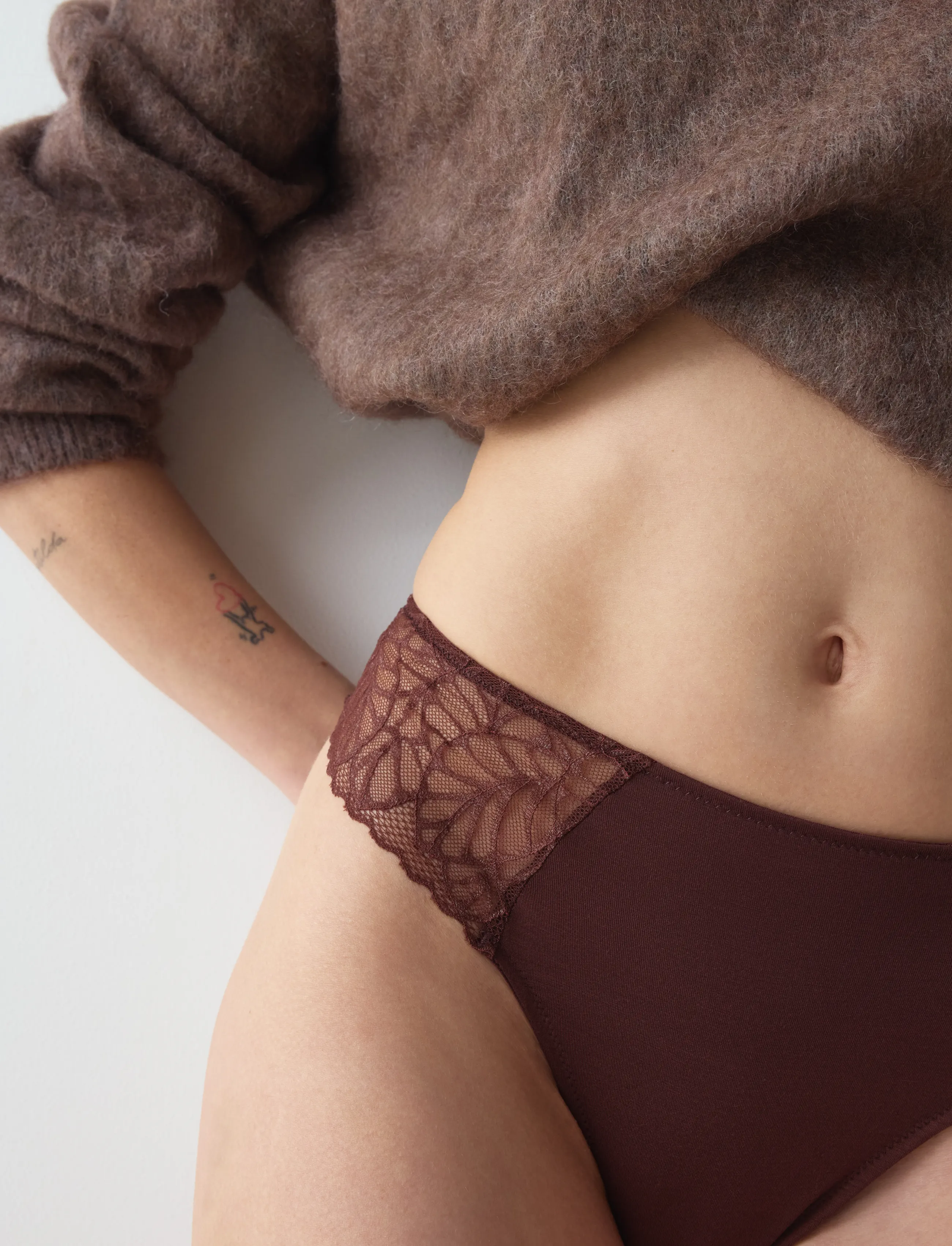 Triumph - Pretty Modal Tai - chocolate mousse - 4