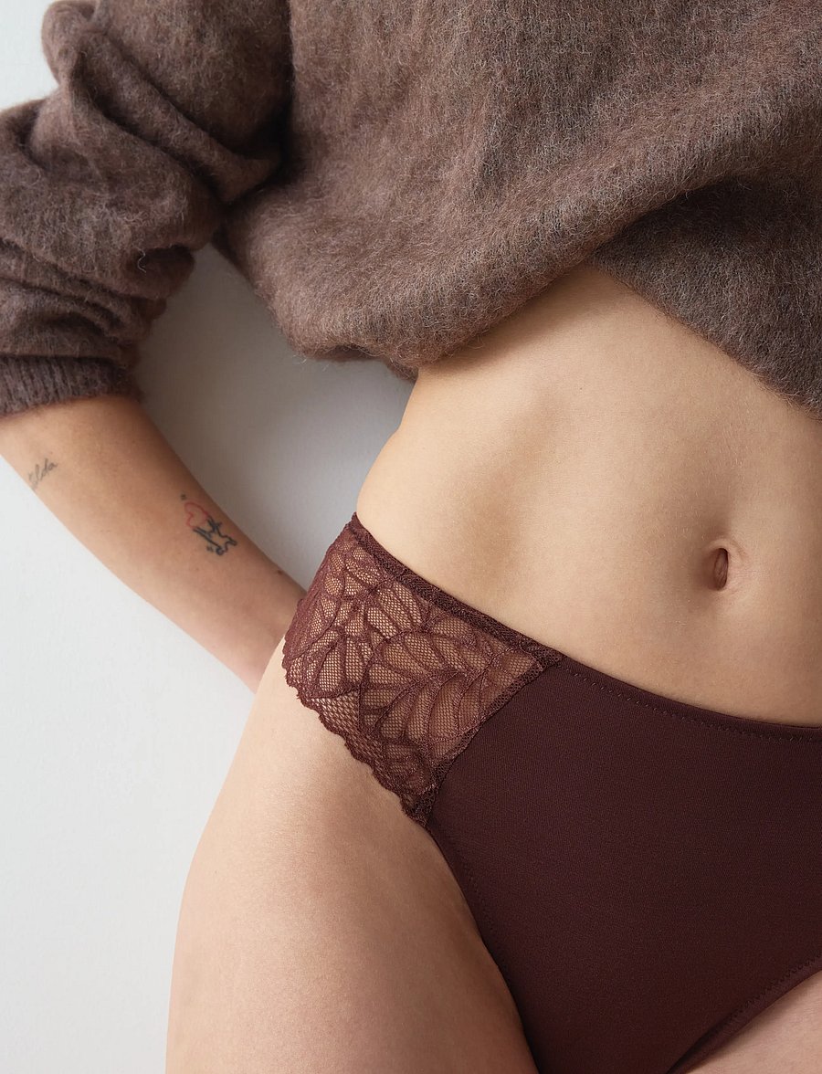 Triumph - Pretty Modal Tai - chocolate mousse - 4