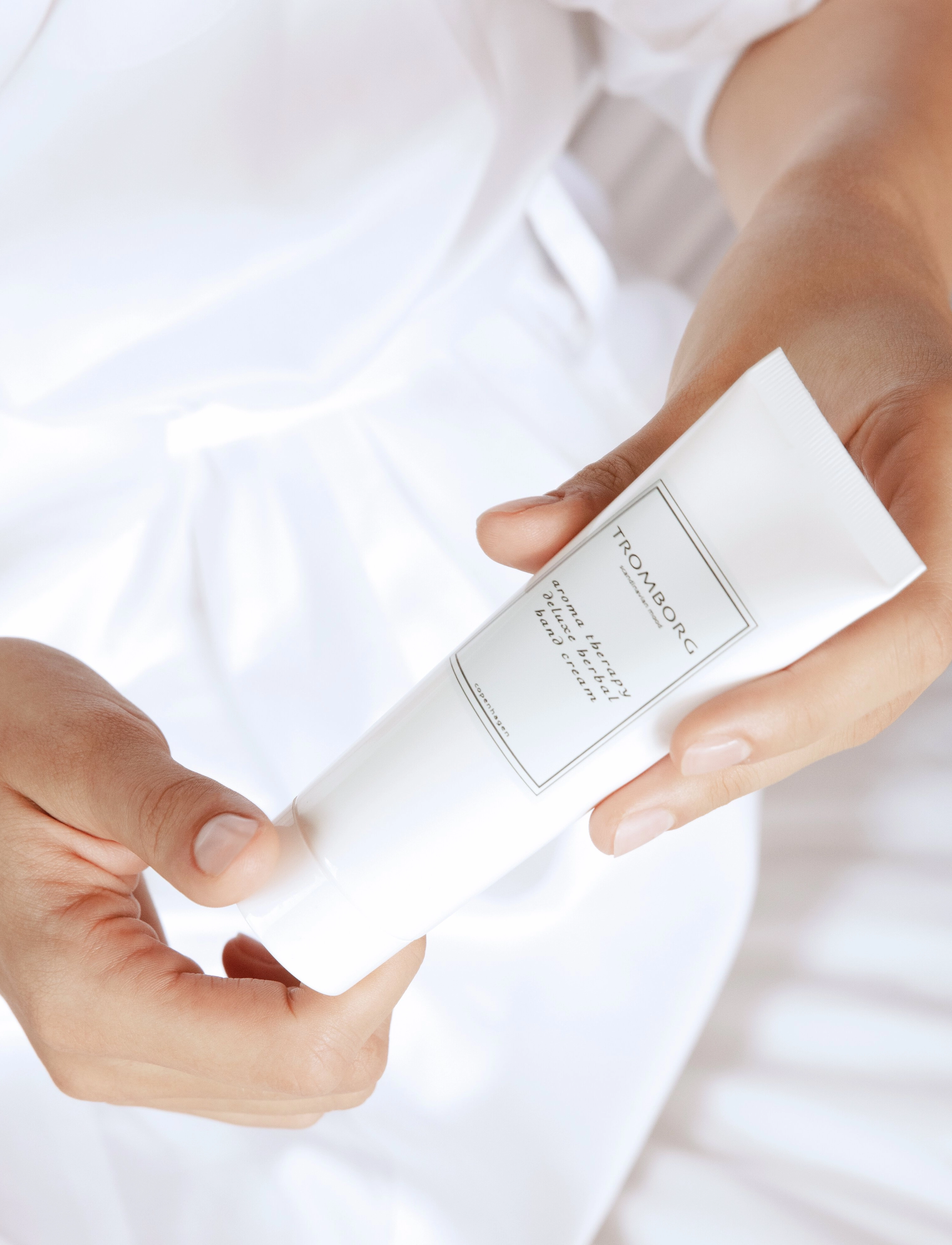 Tromborg - Aroma Therapy Deluxe Herbal Hand Cream - roku krēmi - no colour - 3