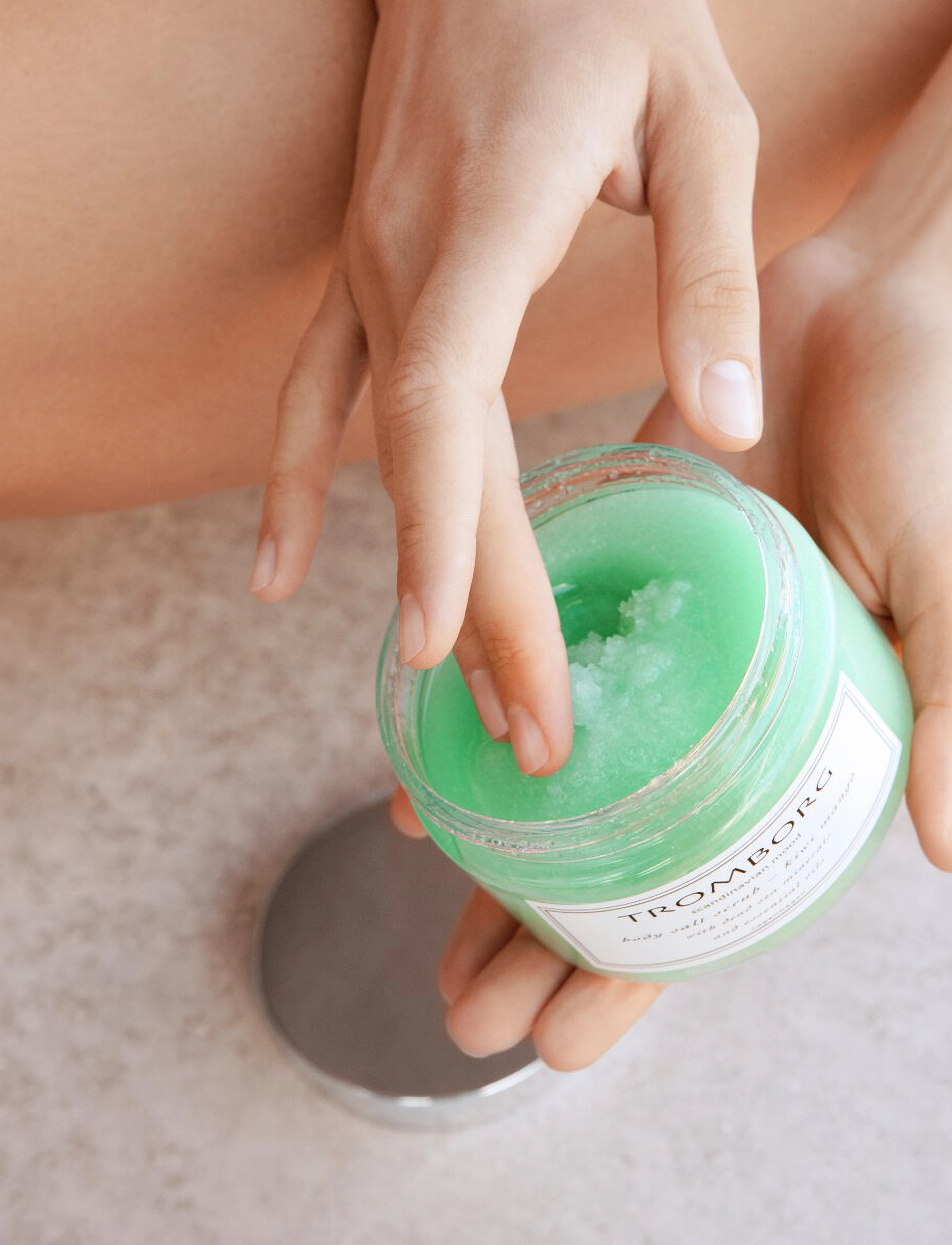 Tromborg Body Salt Scrub - Kiwi Mango, 350 ml, Nude, Krop > Scrub Og Eksfolierende Midler, Dame