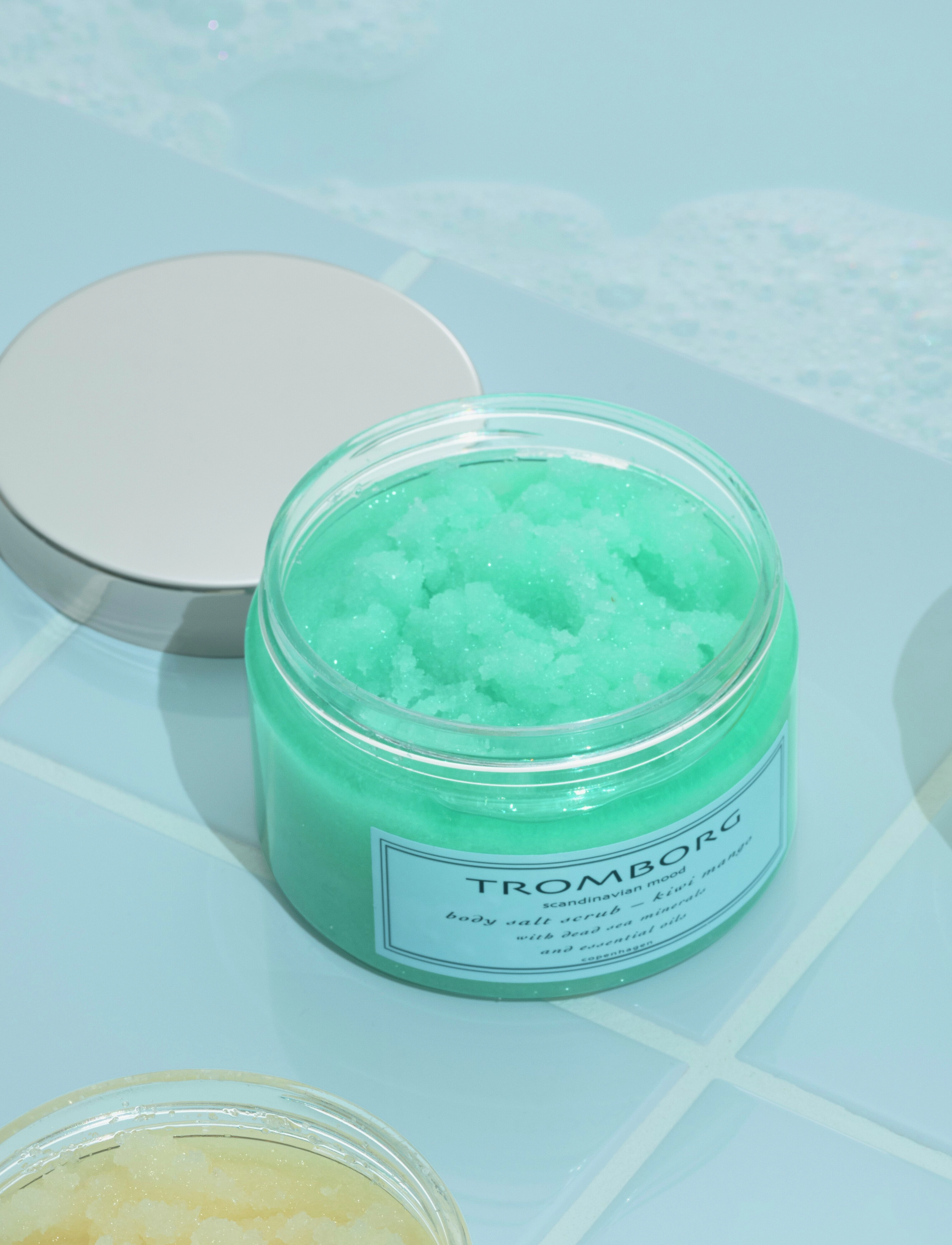 Tromborg - Body Salt Scrub - Kiwi Mango - kroppsskrubb - no colour - 2