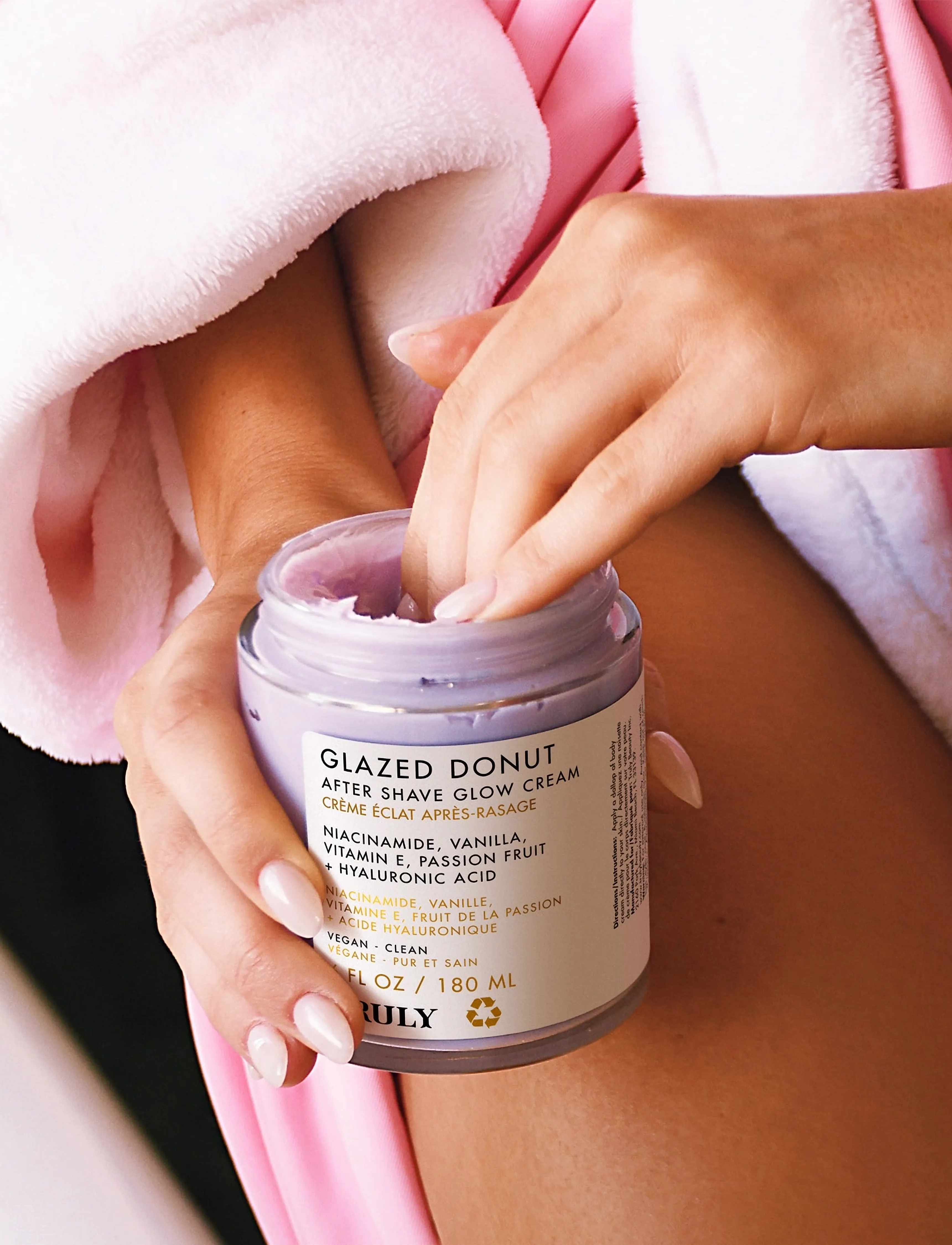 Truly - Glazed Donut Glow Cream 180ml - laveste priser - clear - 2