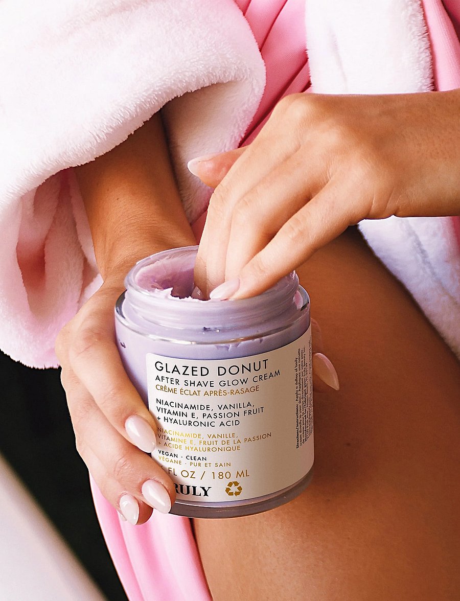 Truly - Glazed Donut Glow Cream 180ml - lotion & creams - clear - 2
