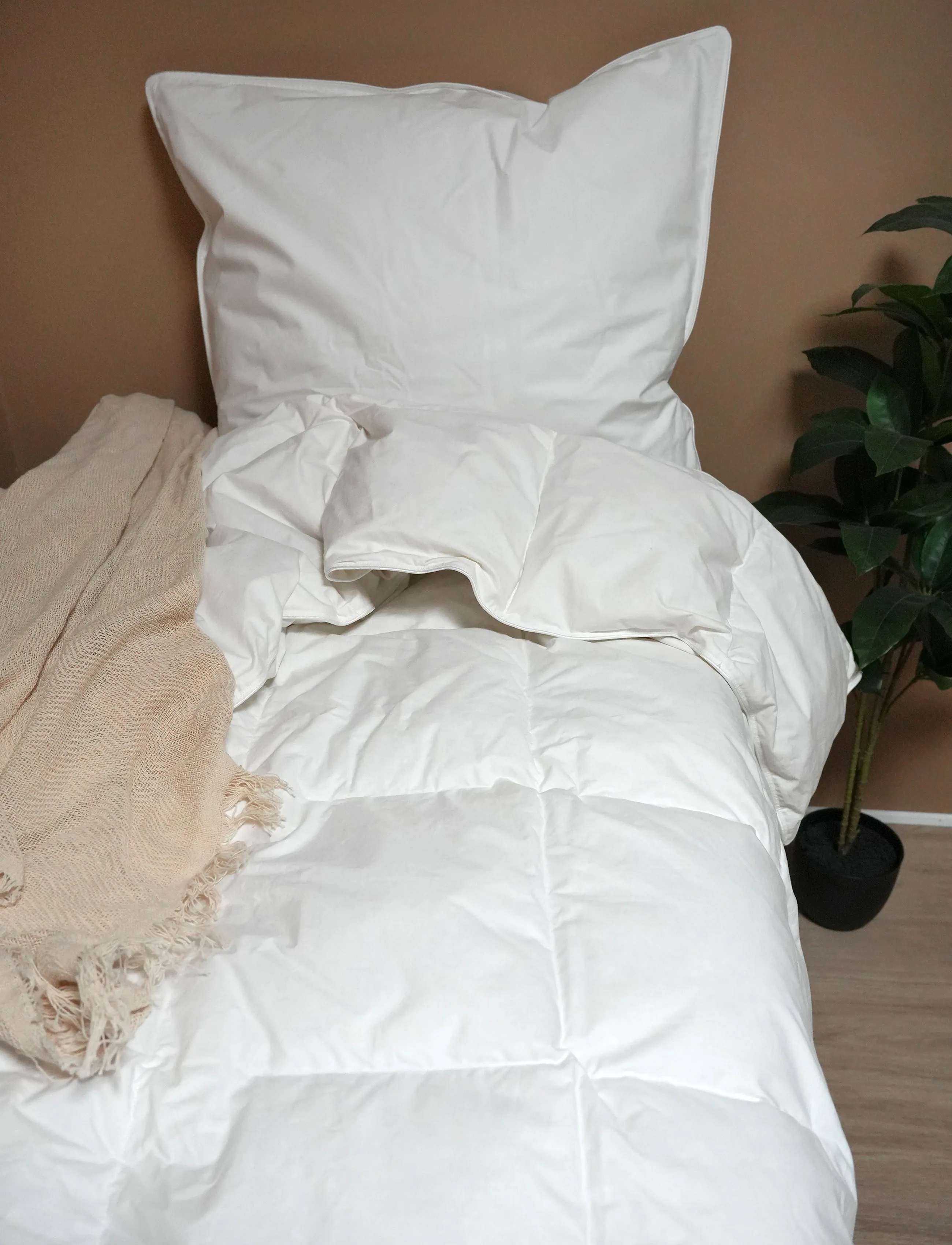 Turiform - TURIFORM pakke dun pude + helårsdyne - white - 3