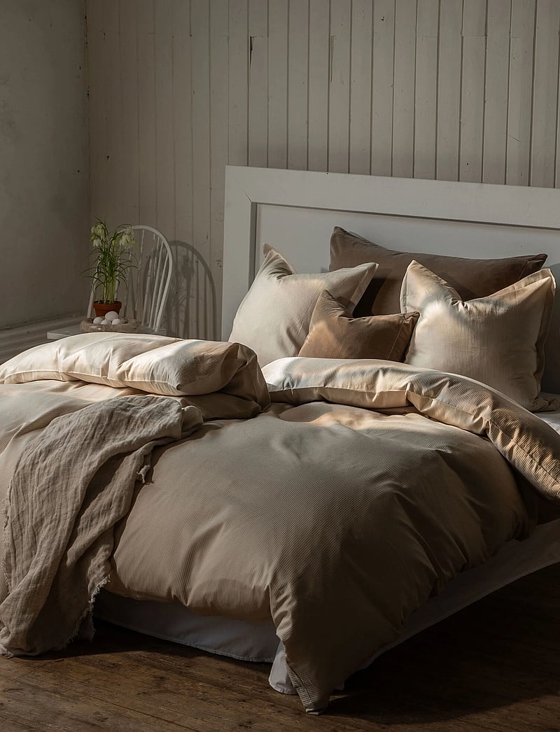 Turiform - Turistripa svane - bettwäsche-set - beige - 1