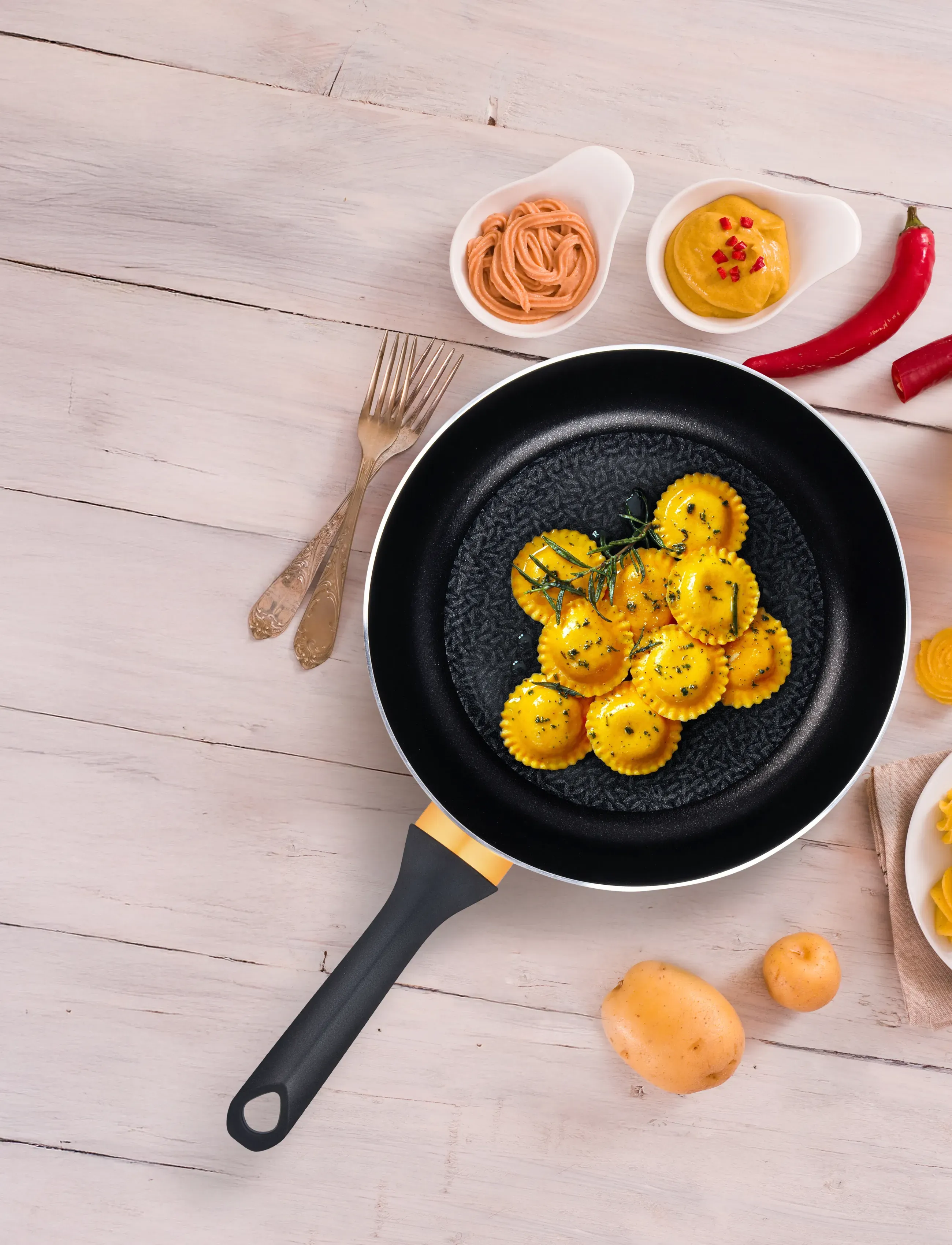 TVS Zenzero Frypan 20Cm, Ø 20 cm, Pots & Pans, Schwarz - Woks, Homeware