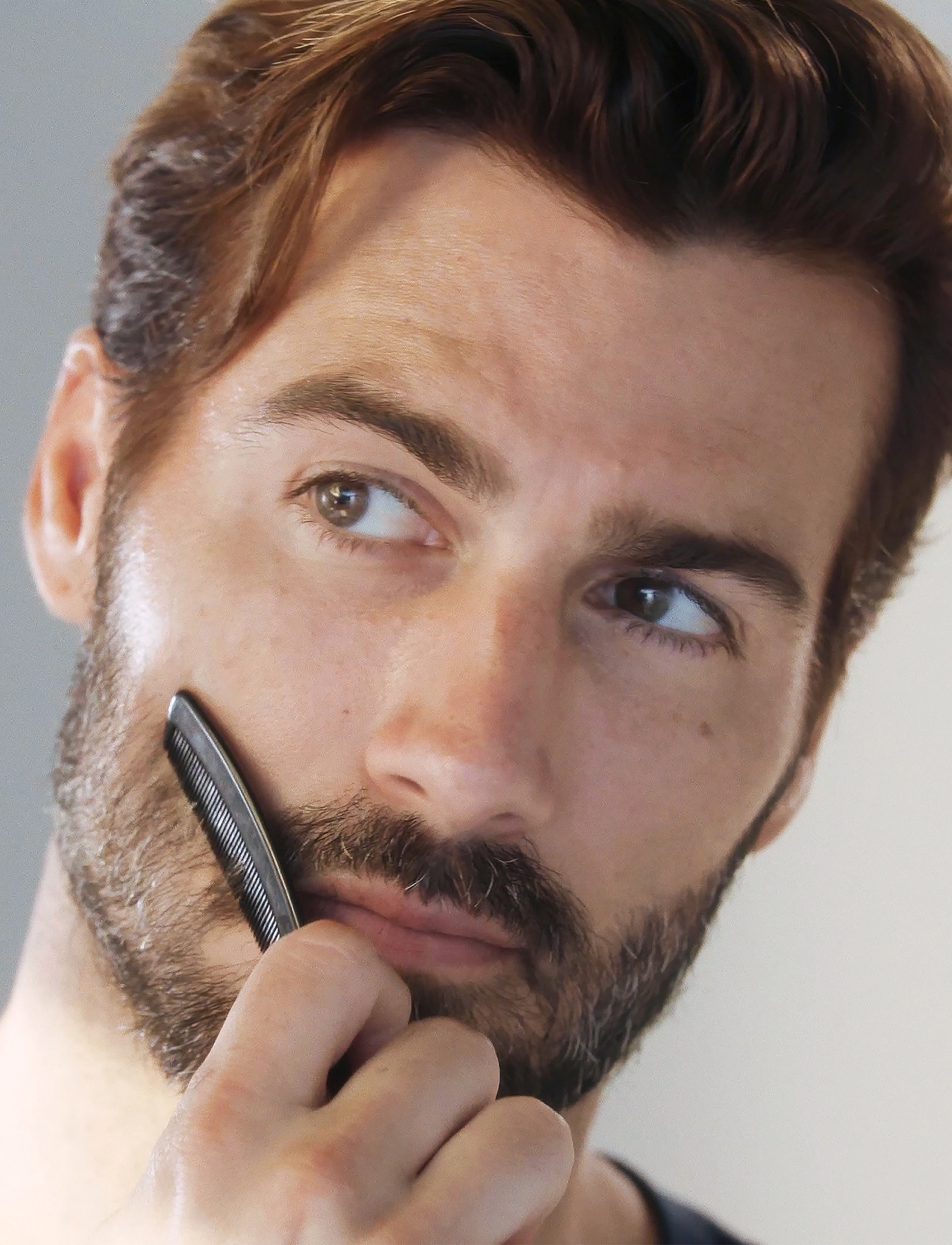Tweezerman - Moustache Scissors With Comb - lägsta priserna - no color - 4