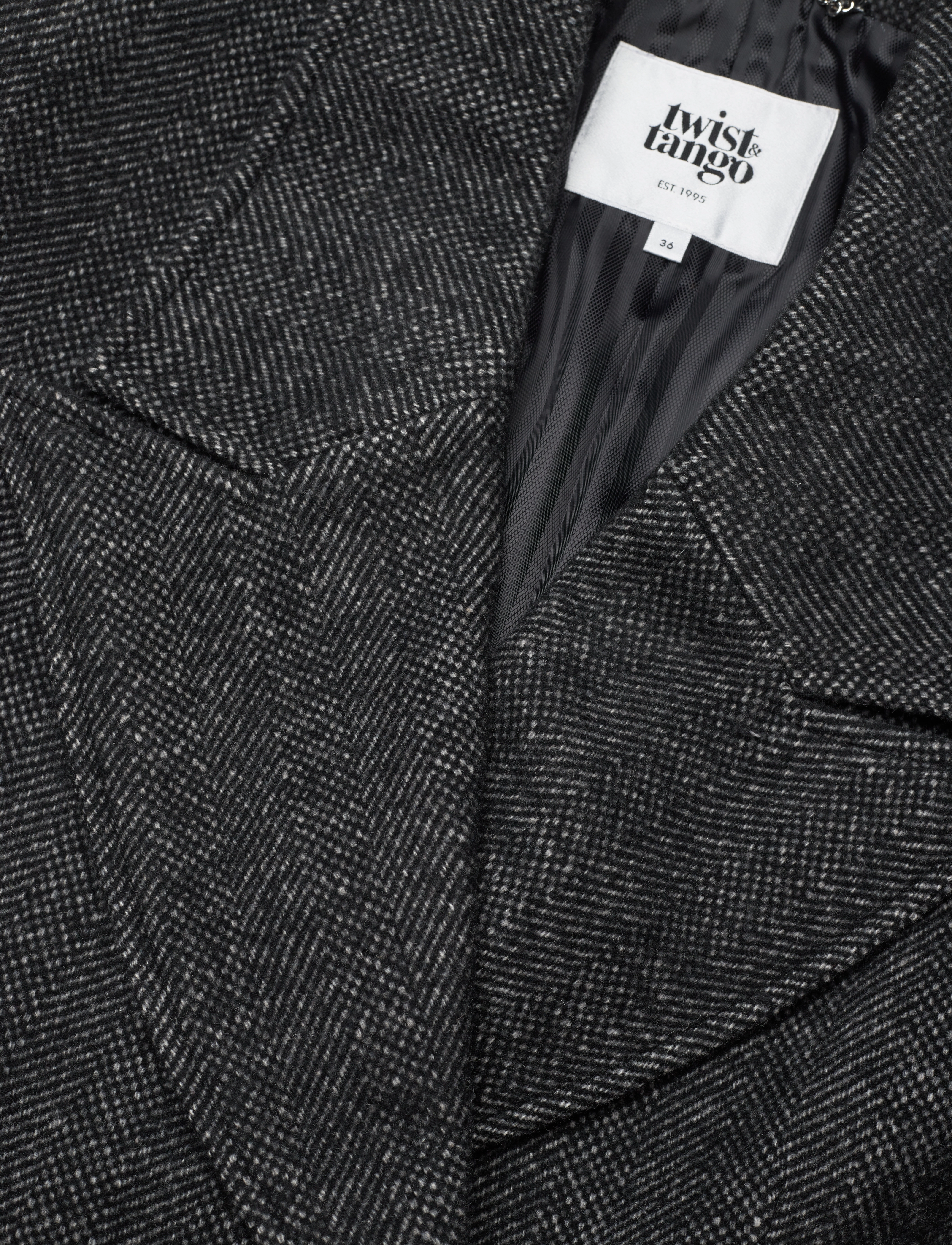 Twist & Tango - Kimia Coat - herringbone - 2
