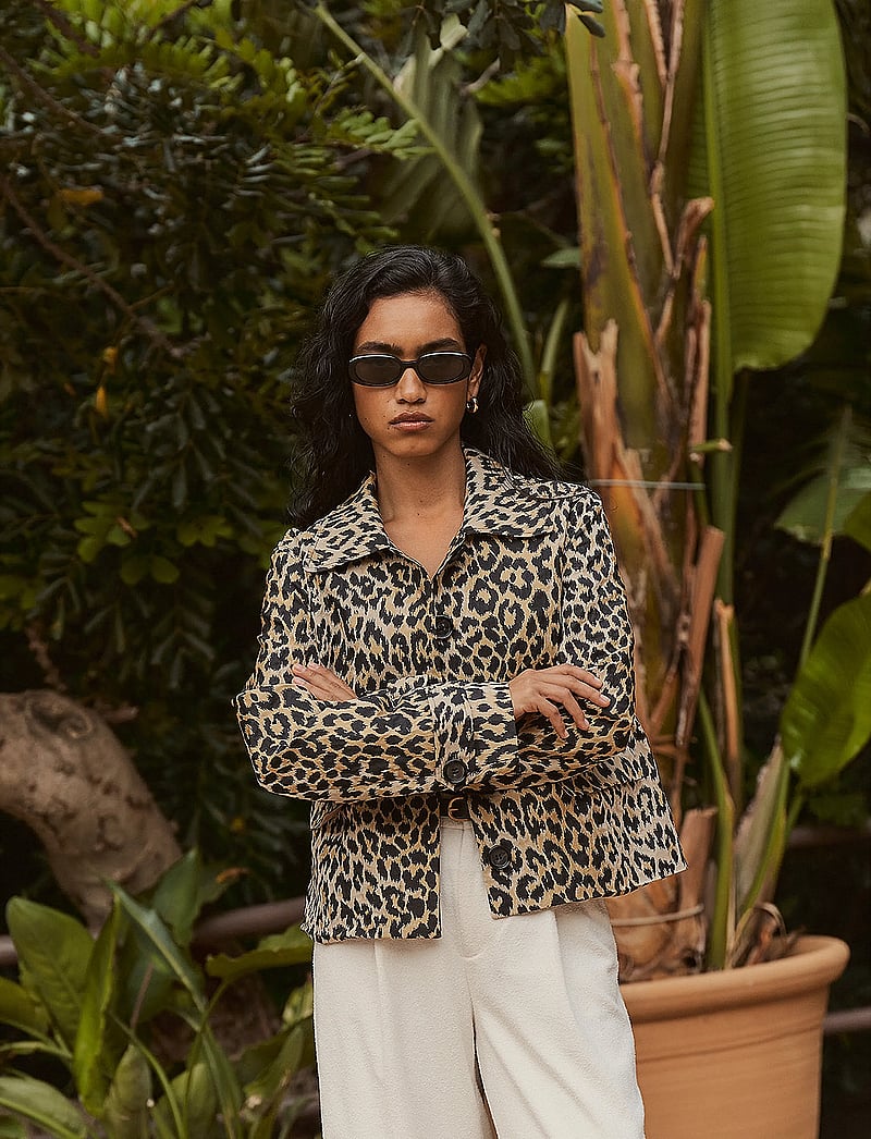 Twist & Tango - Solina Jacket - efterårsjakker - leo print - 0