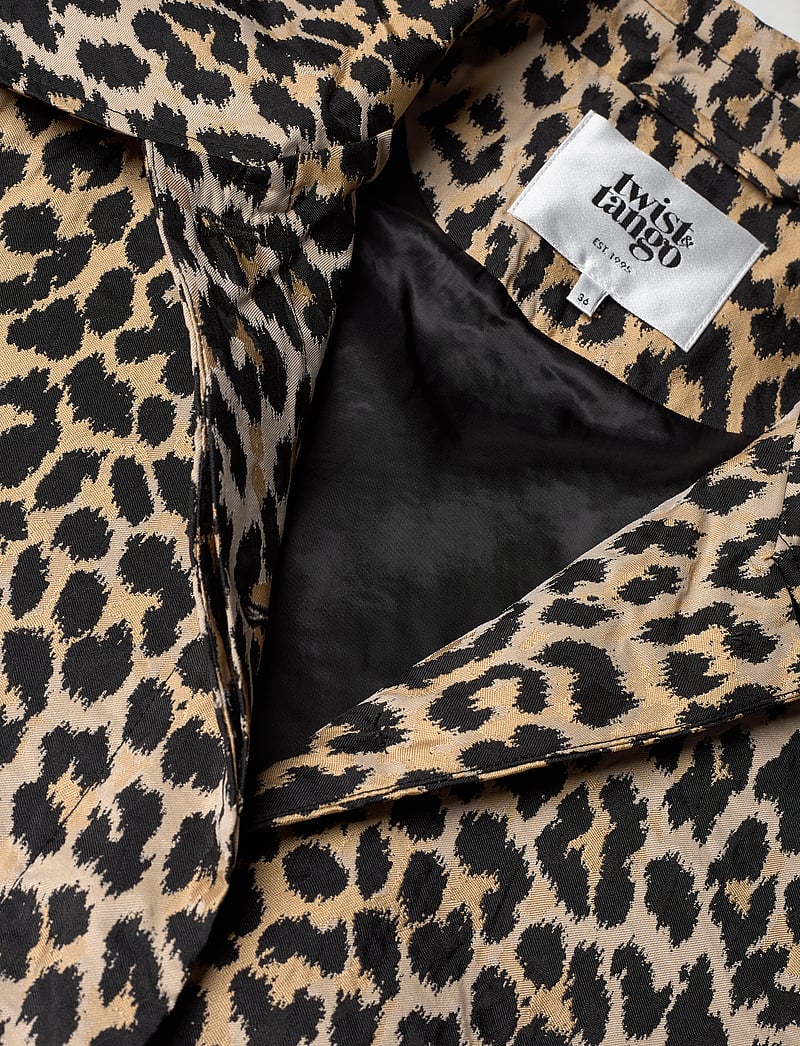 Twist & Tango - Solina Jacket - efterårsjakker - leo print - 3