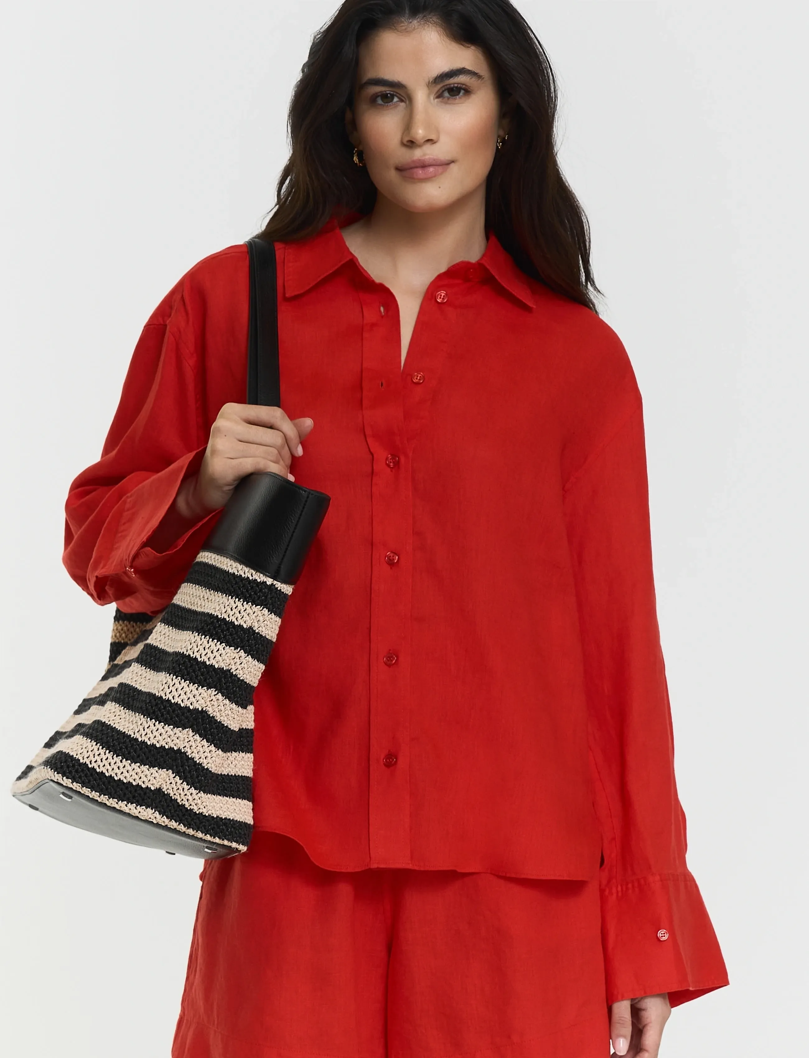 Twist & Tango - Evianna Linen Shirt - linen shirts - poppy red - 3