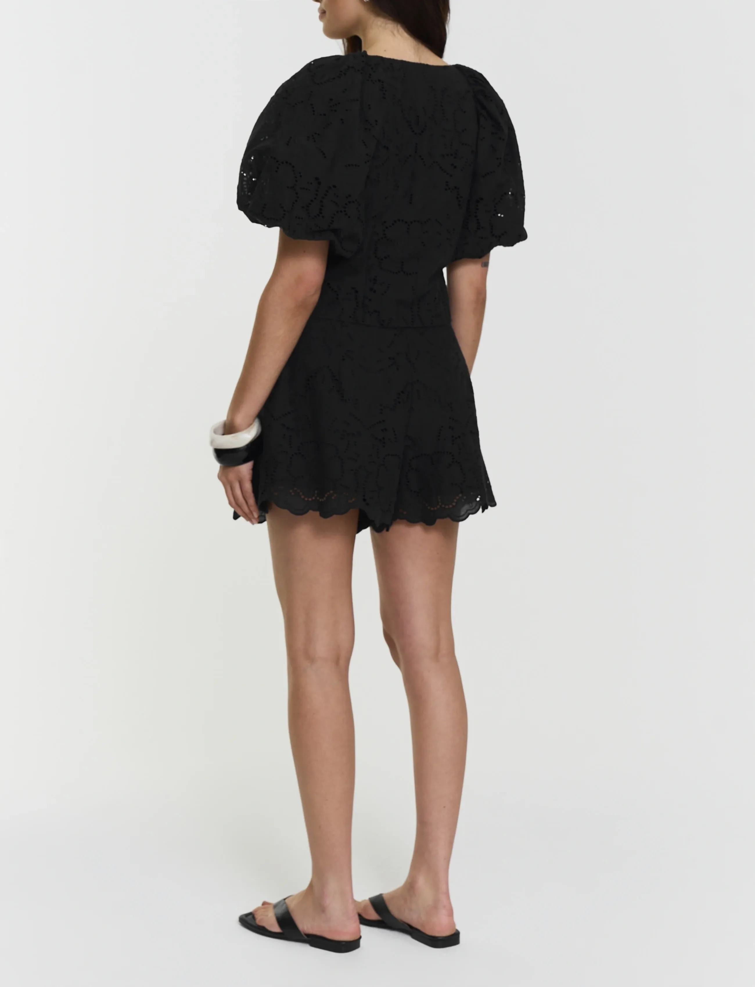 Twist & Tango - Meira Broderie Shorts - casual shorts - black - 4