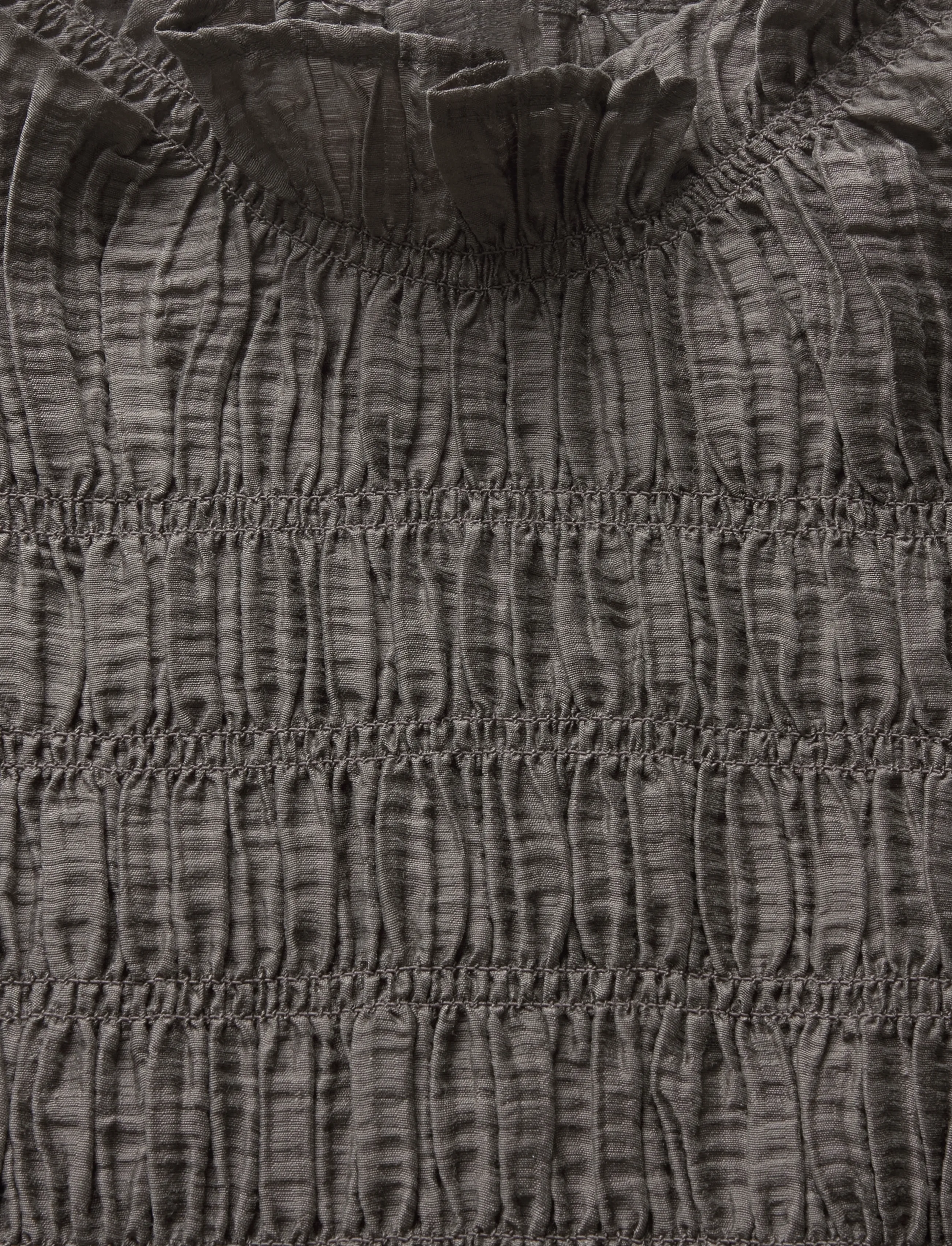 Twist & Tango - Myra Smocked Top - dk taupe - 5