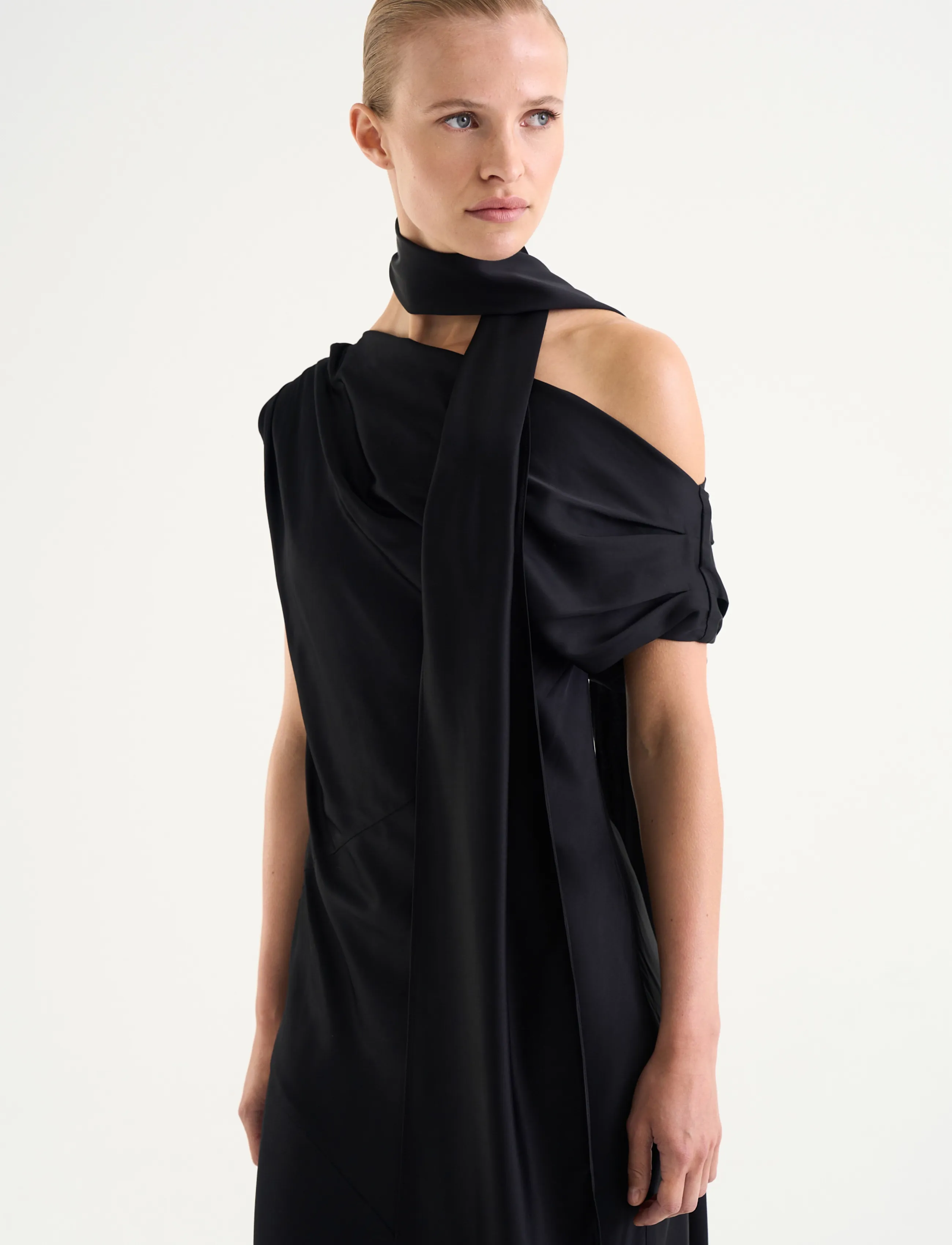 Twist & Tango - Vanessa Satin Dress - Õhtukleidid - black - 3