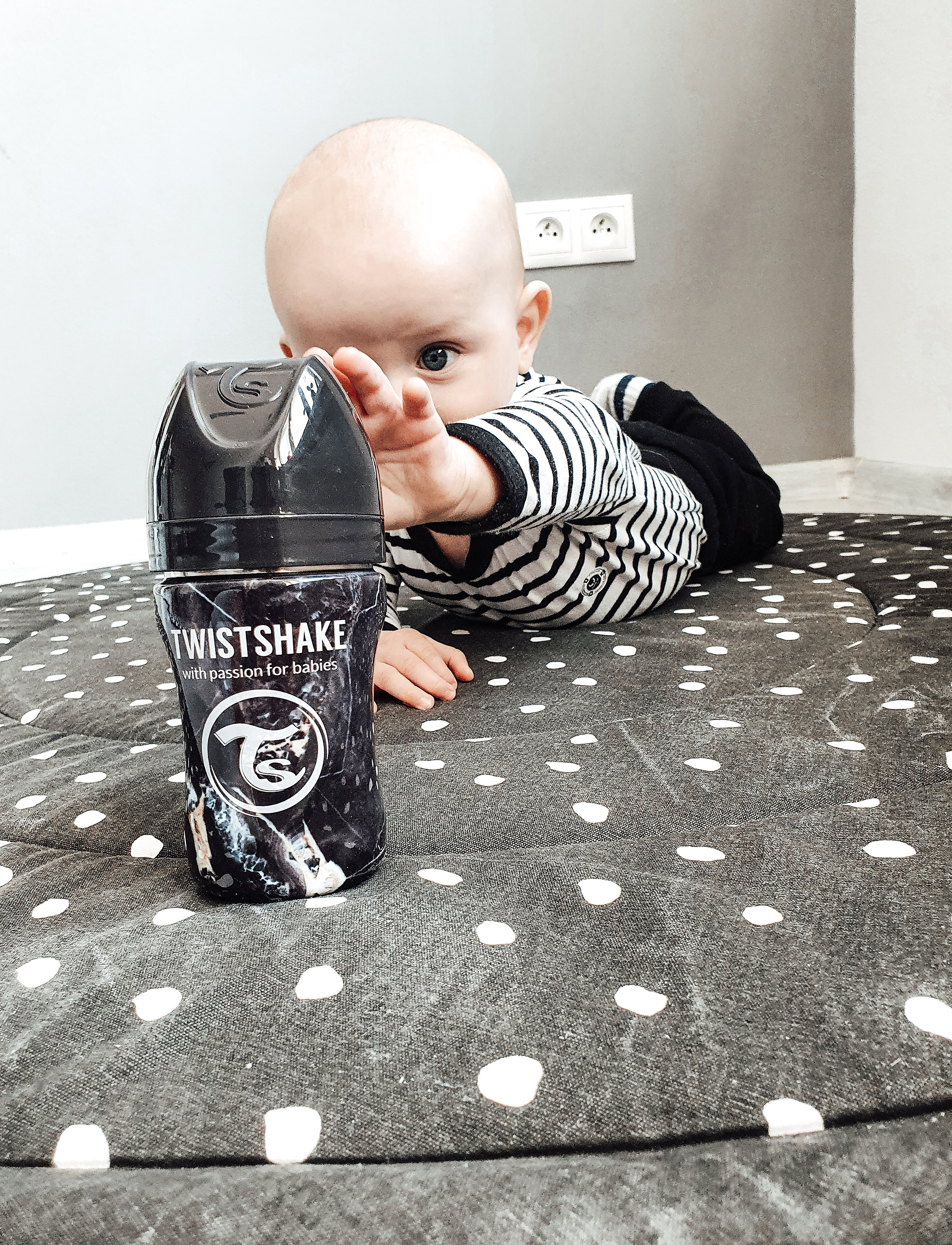 Twistshake Anti-Colic Stainless Steel 260Ml Marble Black, One Size, Baby Bottles & Accessories, Schwarz - Bottles, Kinder