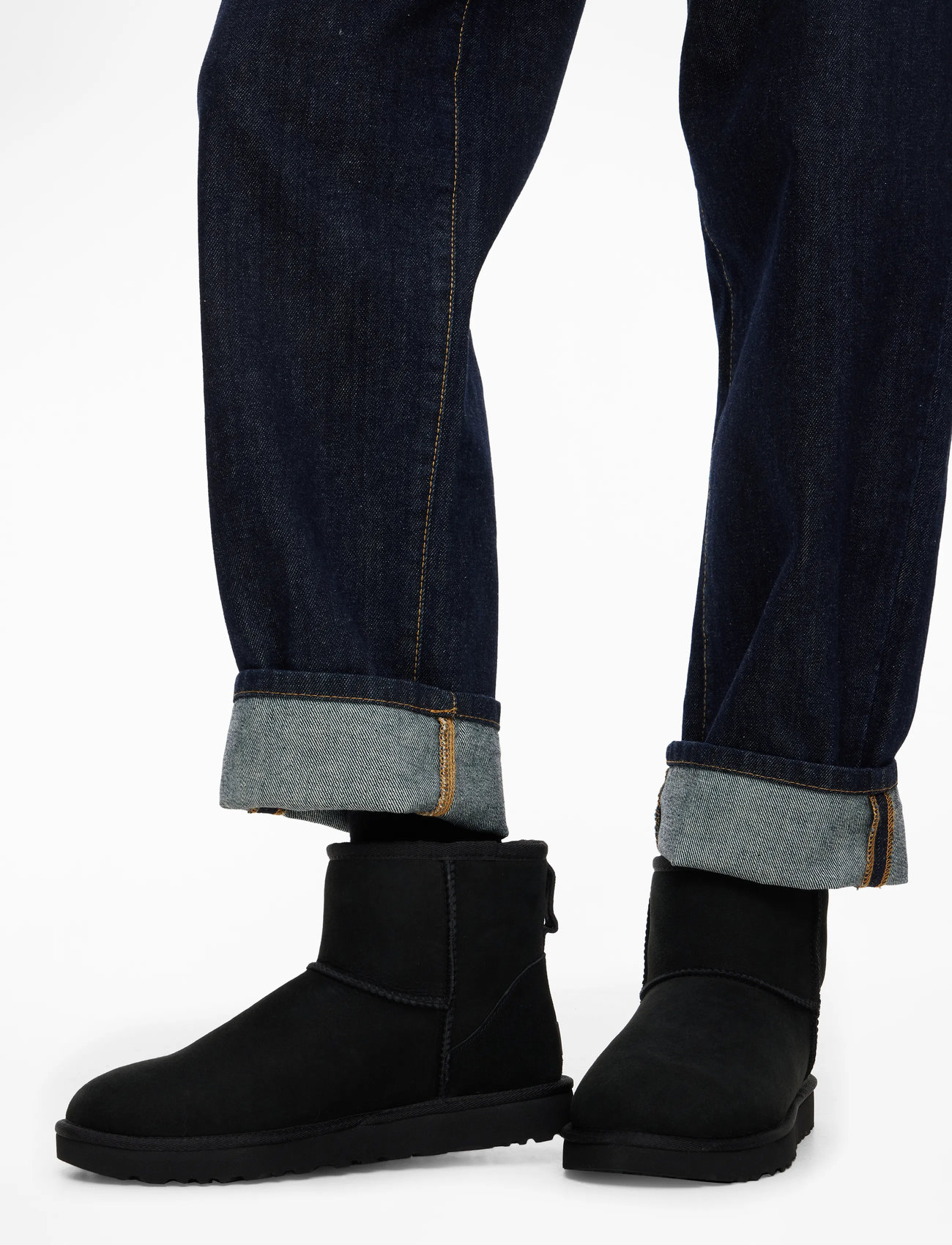 UGG - W Classic Mini II - flat ankle boots - black - 5