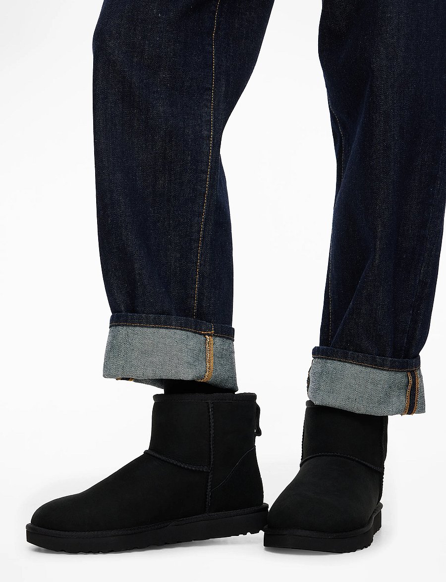 UGG - W Classic Mini II - flat ankle boots - black - 5