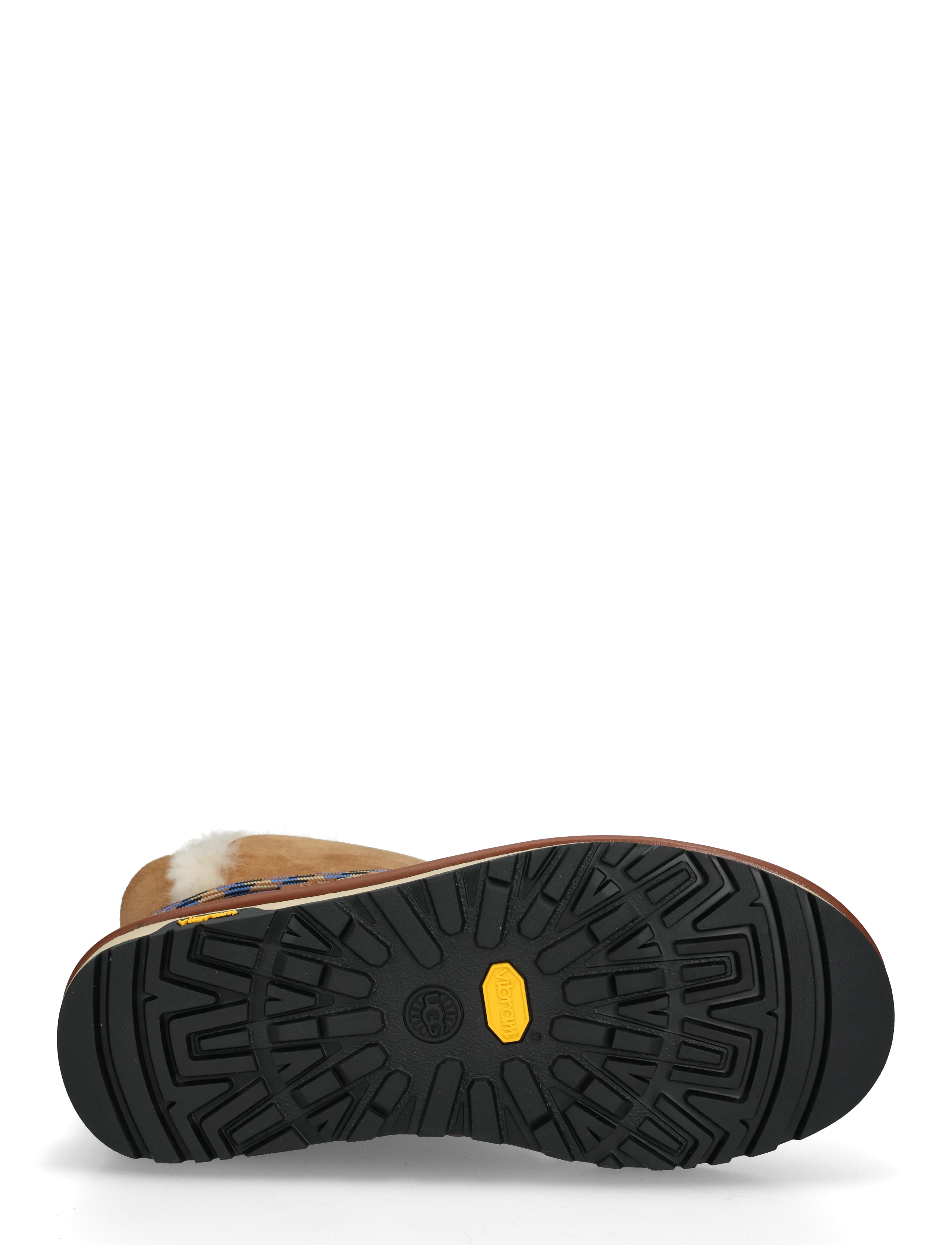 UGG - W Classic Tread Boot - winter boots - chestnut - 4