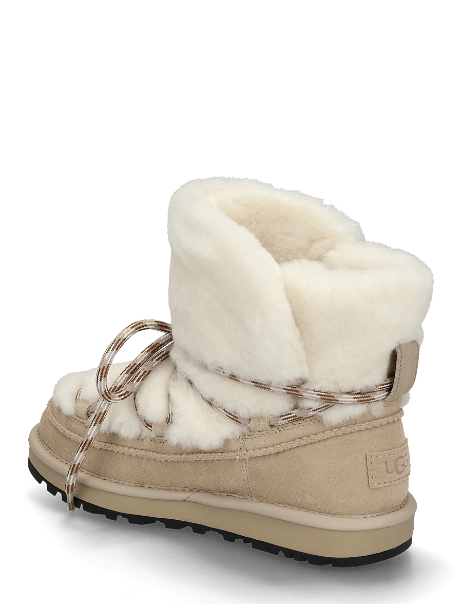UGG - W Classic Tread Fluffed Boot - bamsestøvler - moonlight - 1