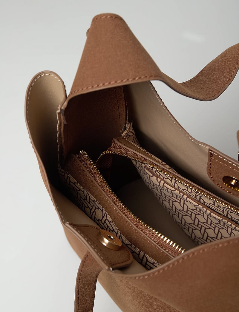 Ulrika - bag - beuteltaschen - cognac - 3