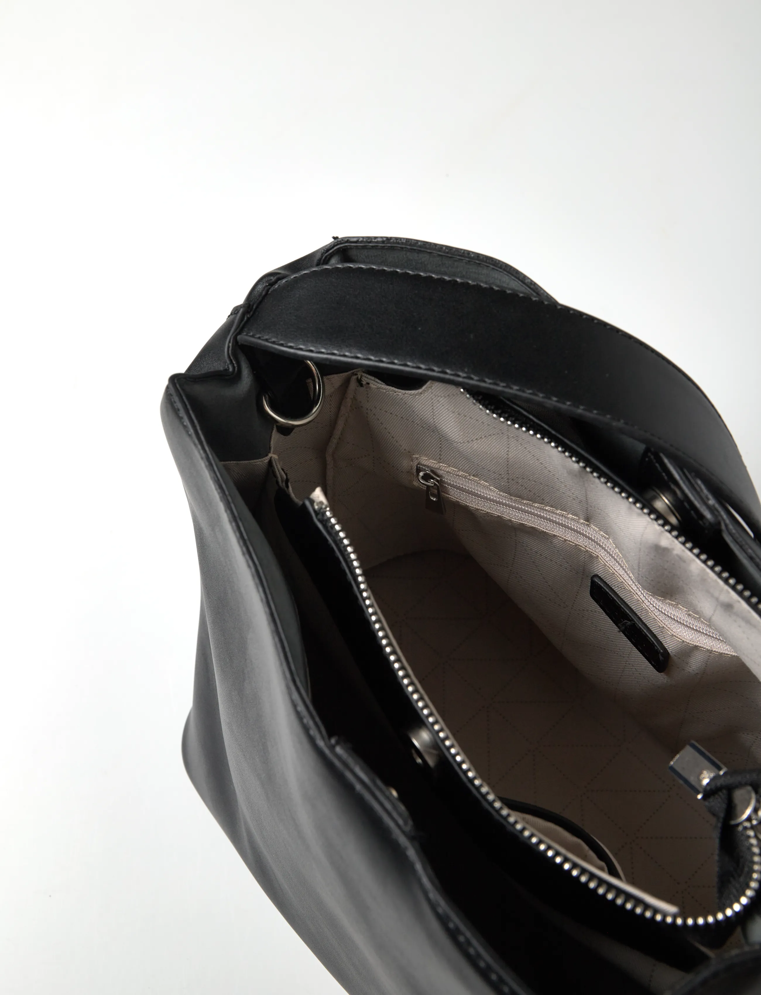 Ulrika - bucket bag - black - 3