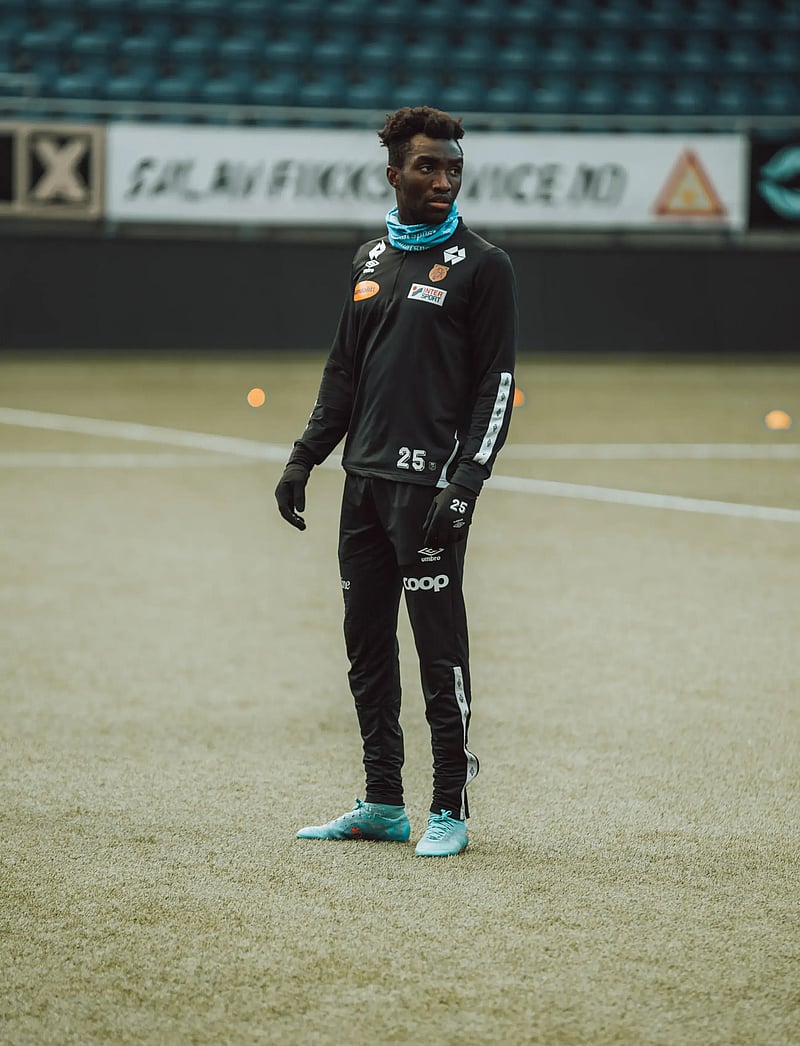 Umbro - UX Elite Pant Slim - sweatpants - black/white - 0