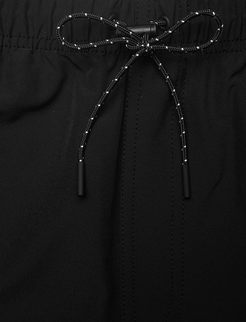 Umbro - Trail Cargo Pants - casual byxor - black - 3