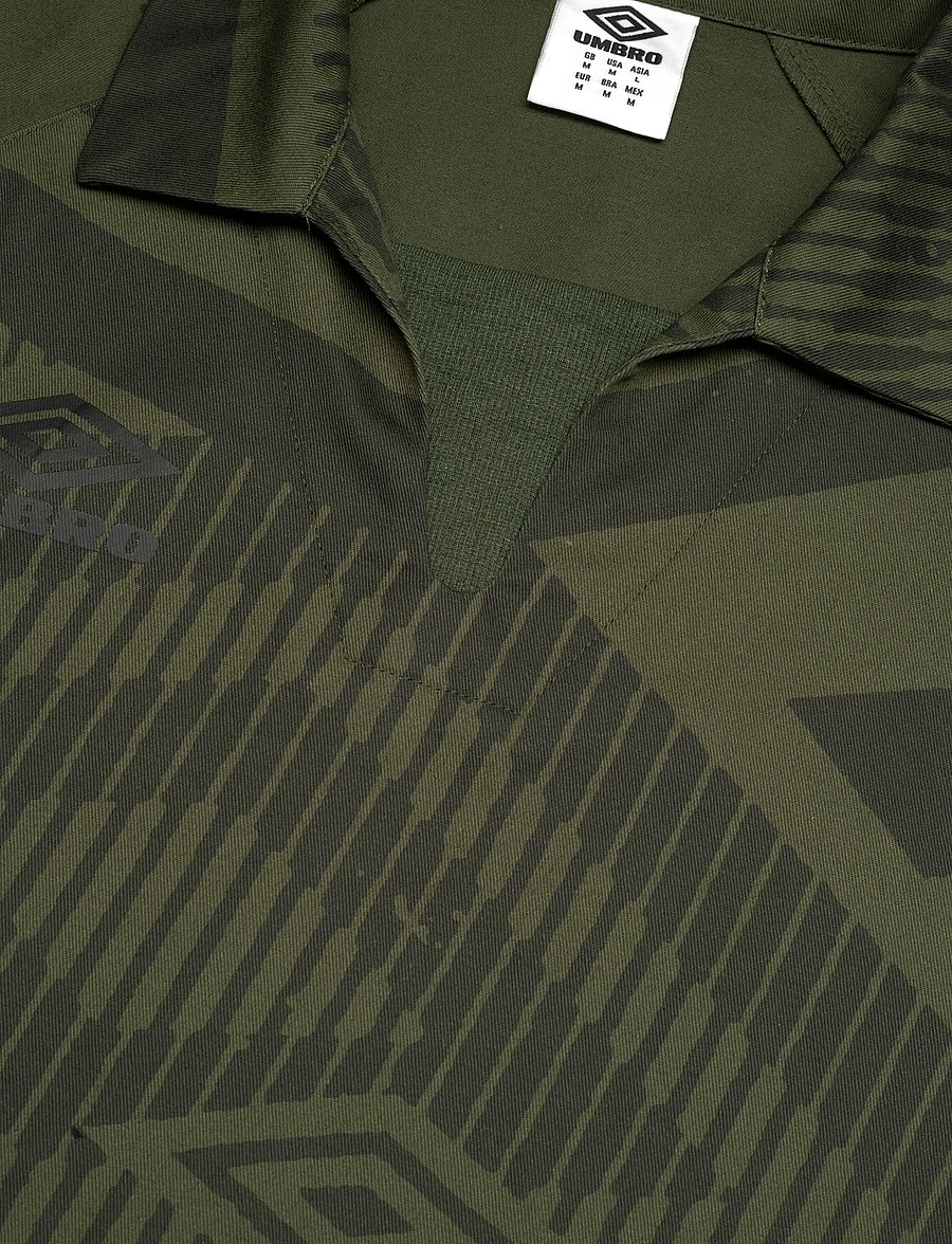 Umbro - Diamond Drill Sweat Top - tops - green - 2