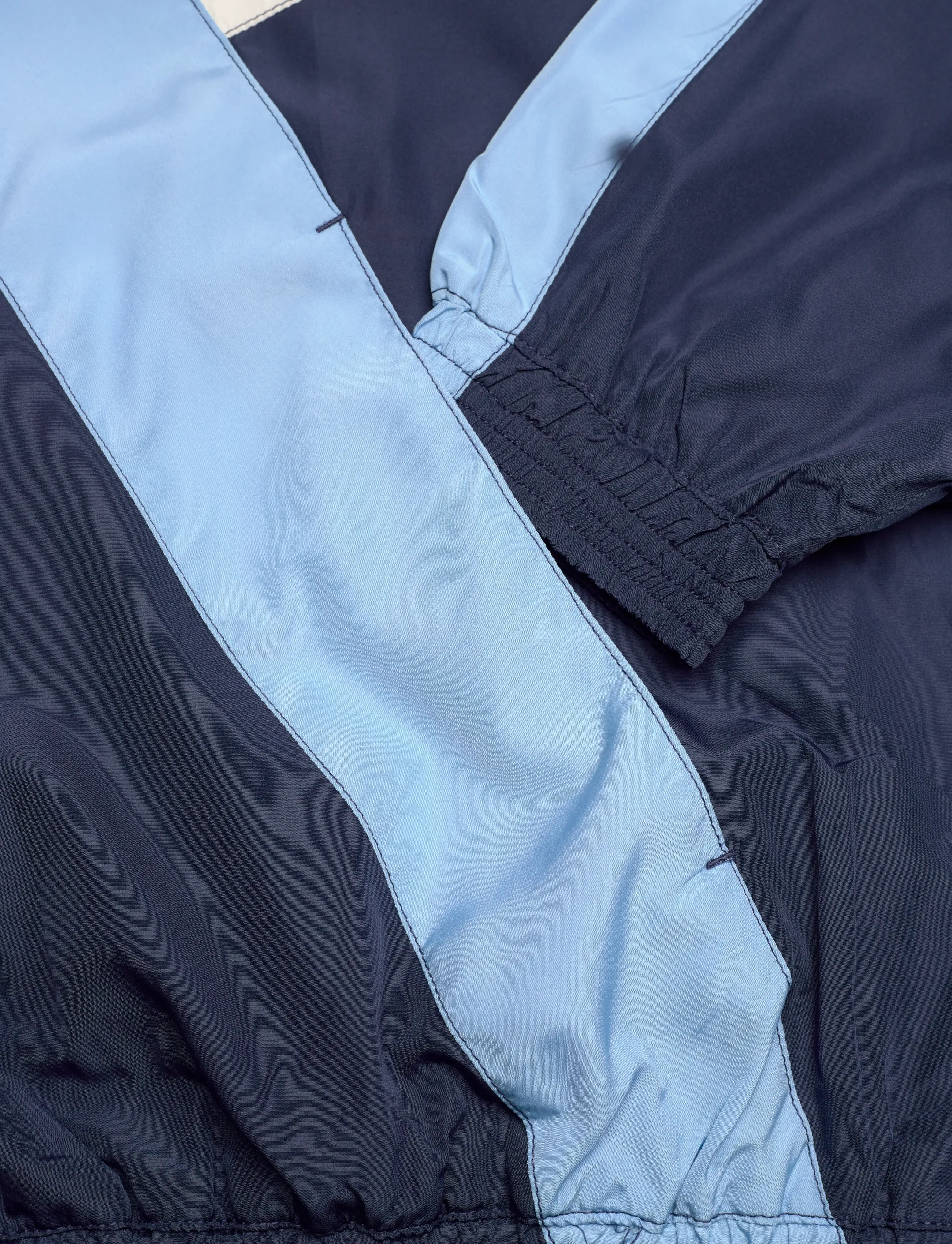 Umbro - Relaxed Track Jacket - løpejakker - navy - 3